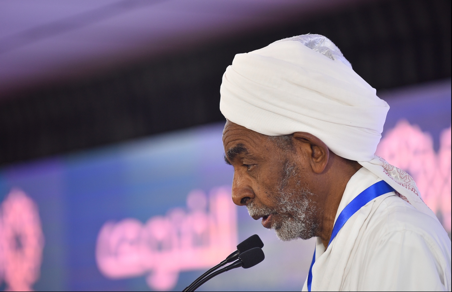 މާލެ: ޖުލައި 8، 2018- ރާއްޖޭގެ ފަތުވާ މަޖިލީހުގެ ފަރާތުން ބާއްވާ ފަތުވާ ފޯރަމް ފެށުމުގެ ރަސްމިއްޔާތުގައި، ސޫދާންގެ ފިގުހު އެކަޑަމީގެ ރައީސް ޑރ.އަބްދުއްރަހީމް އަލީ މުހައްމަދު އިބްރާހީމް ތަގުރީރު ކުރައްވަނީ.-- ފޮޓޯ: ހުސައިން ވަހީދު/މިހާރު