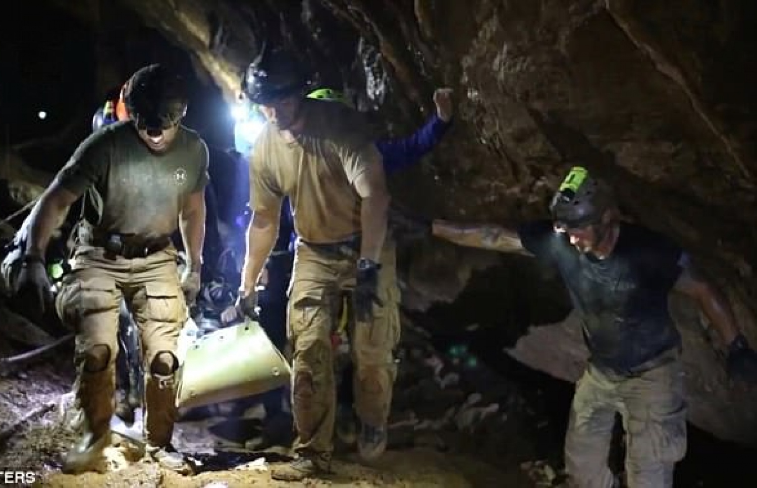 ހޮހަޅައިން ކުދިން ސަލާމަތް ކުރުމުގެ އޮޕަރޭޝަން