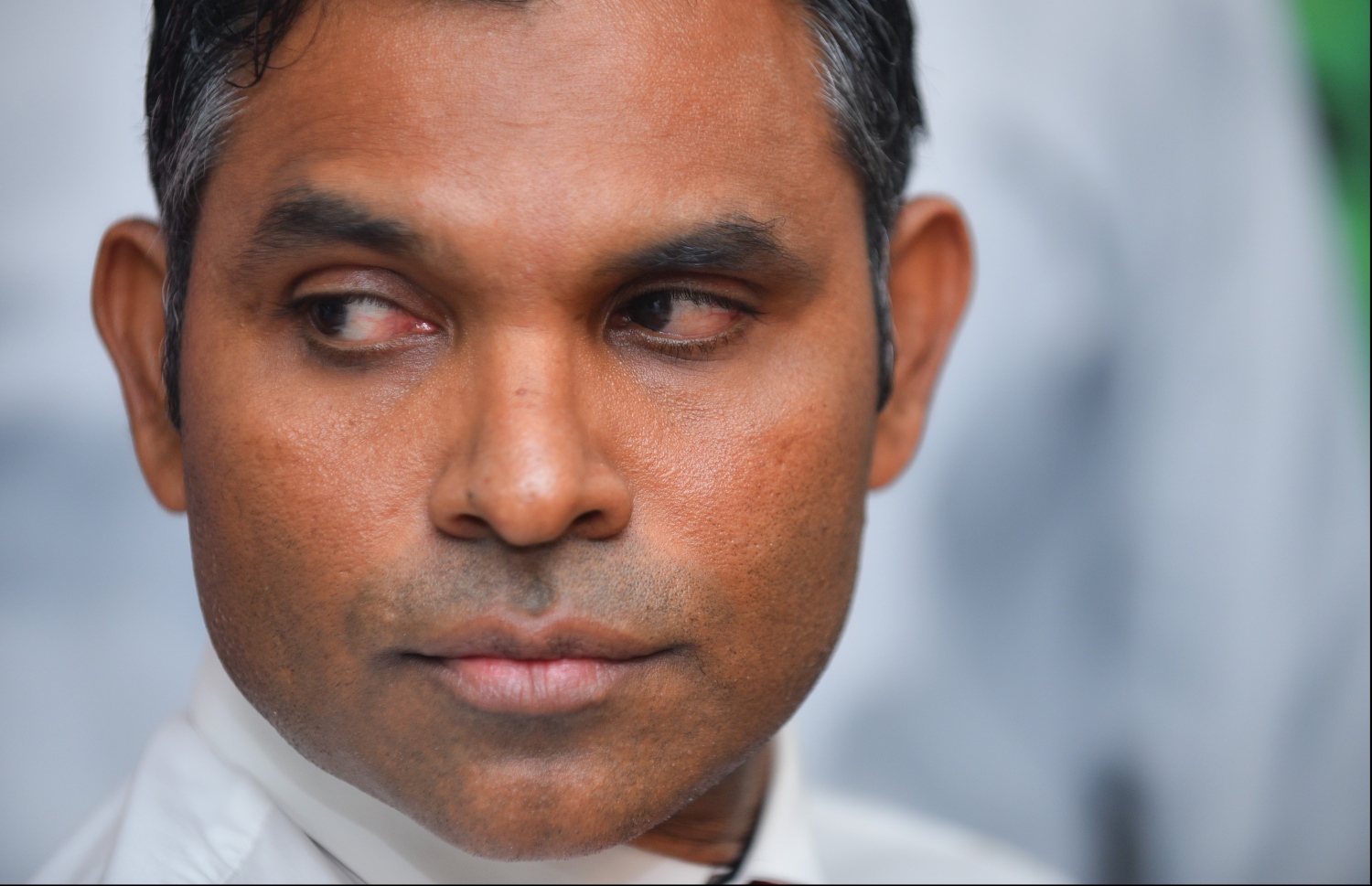 އިދިކޮޅު ރަނިން މޭޭޓެއް ކަނޑައެޅުމަށް ޖޭޕީން ބޭއްވި ކައުންސިލް ބައްދަލުވުމުގައި ނެގި ސިއްރު ވޯޓު ކާމިޔާބު ކުރެއްވި ރަނިން މޭޓު، މަޖިލީހުގެ ކާށިދޫ ދާއިރާގެ މެމްބަރު ފައިސަލް ނަސީމް.-- ފޮޓޯ: ހުސެން ވަހީދު /މިހާރު