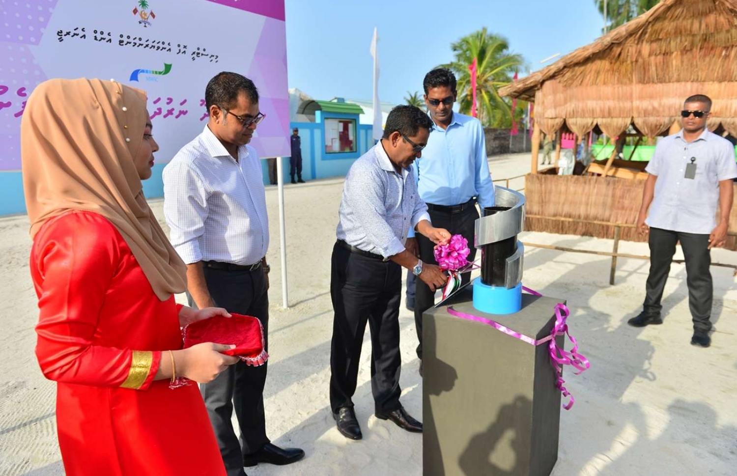 ހއ. އިހަވަންދޫ: ޖުލައި 17، 2018: އިހަވަންދޫ ނަރުދަމާ ނިޒާމު ރަސްމީކޮށް، ރައީސް ޔާމީން އިފްތިތާހު ކޮއްދެއްވަނީ.-- ފޮޓޯ: ރައީސް އޮފީސް