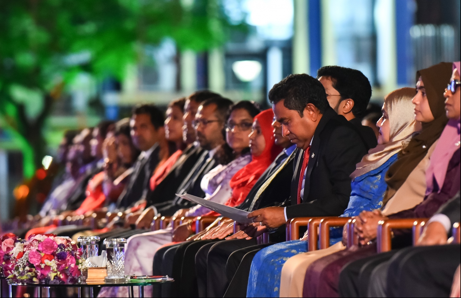 މާލެ: ޖުލައި 26، 2018- މި އަހަރުގެ މިނިވަން ދުވަހުގެ މުނާސަބަތުގައި މިރޭ ބޭއްވި ޖަލްސާގެ އެޖެންޑާ ރައީސް ޔާމީން ބައްލަވާލައްވަނީ.---ފޮޓޯ: ހުސައިން ވަހީދު/މިހާރު