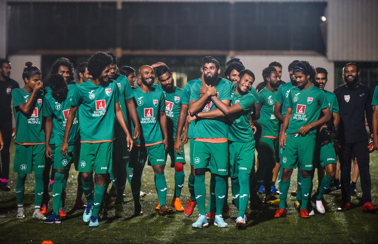 ގައުމީ ޓީމުން ރޭ ބޭއްވި ފަރިތަކުރުންތަކުގެ ތެރެއިން. -- ފޮޓޯ: ނިޝާން އަލީ/ މިހާރު