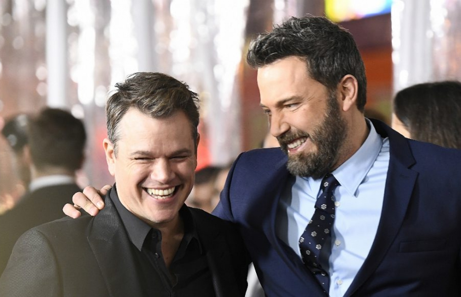 ބެން އެފްލެކާއި މެޓް ޑެމަން: މެކްޑޮނަލްޑާ ބެހޭ ފިލްމްގެ މަސައްކަތް ކުރާނެ.