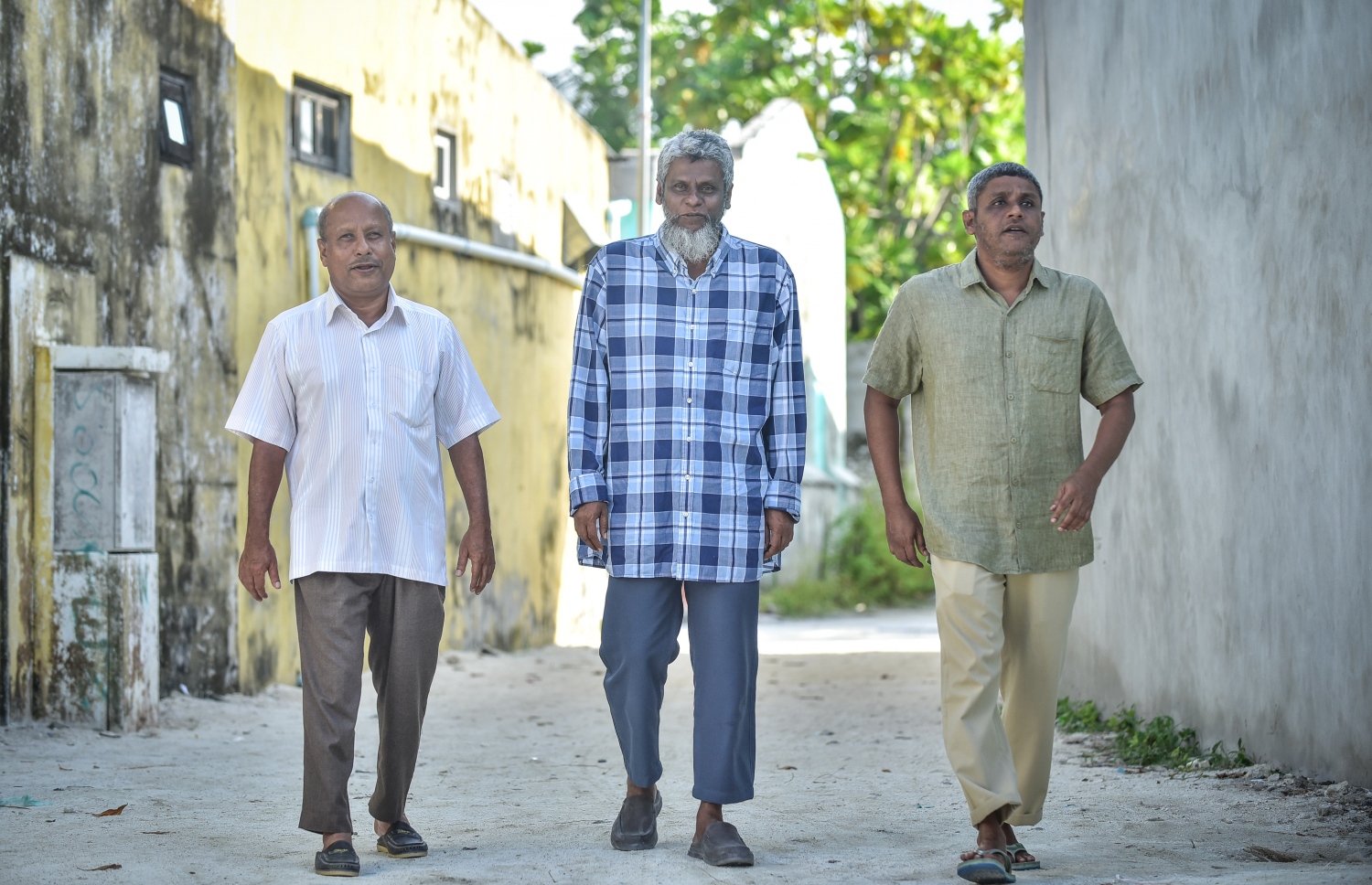 އިބޫގެ އާއިލާގެ ލޯފަން ހަތަރު ބޭފުޅުންގެ ތެރެއިން (ކ-ވ) ޝާޒް، މޫސަބެ އަދި އަހުމަދުބެ.---ފޮޓޯ: ނިޝާން އަލީ/މިހާރު