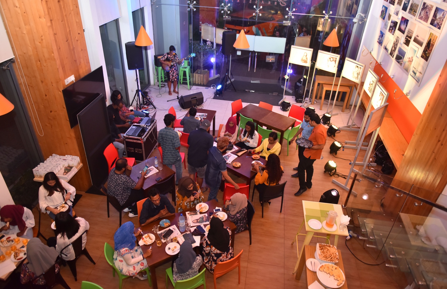 އޮގަސްޓް 7، 2018- ސީހައުސް ބްރެސަރީ: "ދޯ" މަޖައްލާގެ 12 ވަނަ އަދަދު ނެރުމުގެ ހަފުލާ -- ފޮޓޯ: އަހުމަދު ނިޝާތު/ މިހާރު