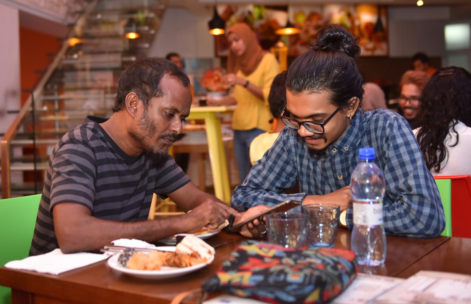 އޮގަސްޓް 7، 2018- ސީހައުސް ބްރެސަރީ: "ދޯ" މަޖައްލާގެ 12 ވަނަ އަދަދު ނެރުމުގެ ހަފުލާ -- ފޮޓޯ: އަހުމަދު ނިޝާތު/ މިހާރު