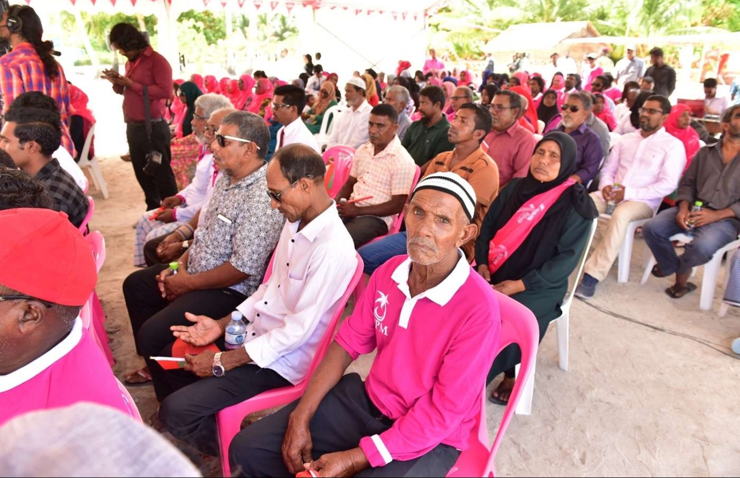 ރައީސް ޔާމީންގެ ވާހަކަފުޅު، ކޮނޑޭގެ ރައްޔިތުން އަޑު އަހަނީ. --ފޮޓޯ/ރައީސް އޮފީސް