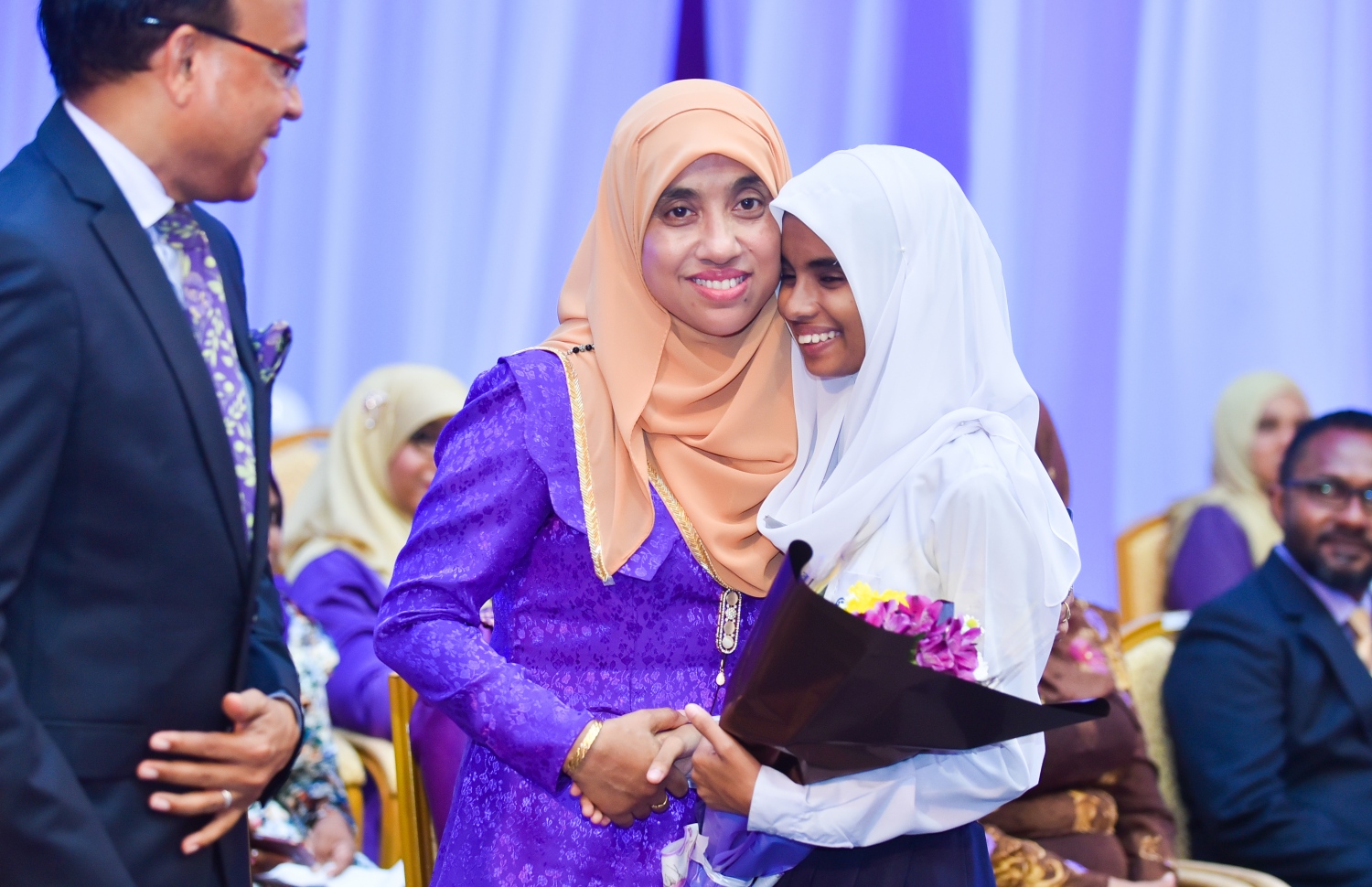 ހިރިޔާ ސްކޫލުގެ އިނާމު ދިނުމުގެ ޖަލްސާ