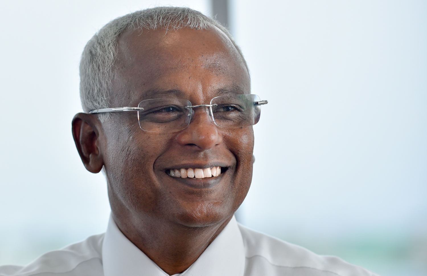 އިބޫ "މިހާރު" އަށް ވާހަކަ ދައްކަވަނީ: ކޮރަޕްޝަނާއި ވައްކަމުގެ ތަރައްގީ ރައްޔިތުން ބޭނުން ނުވާ ކަމަށް ވިދާޅުވި. --ފޮޓޯ: ނިޝާން އަލީ/މިހާރު