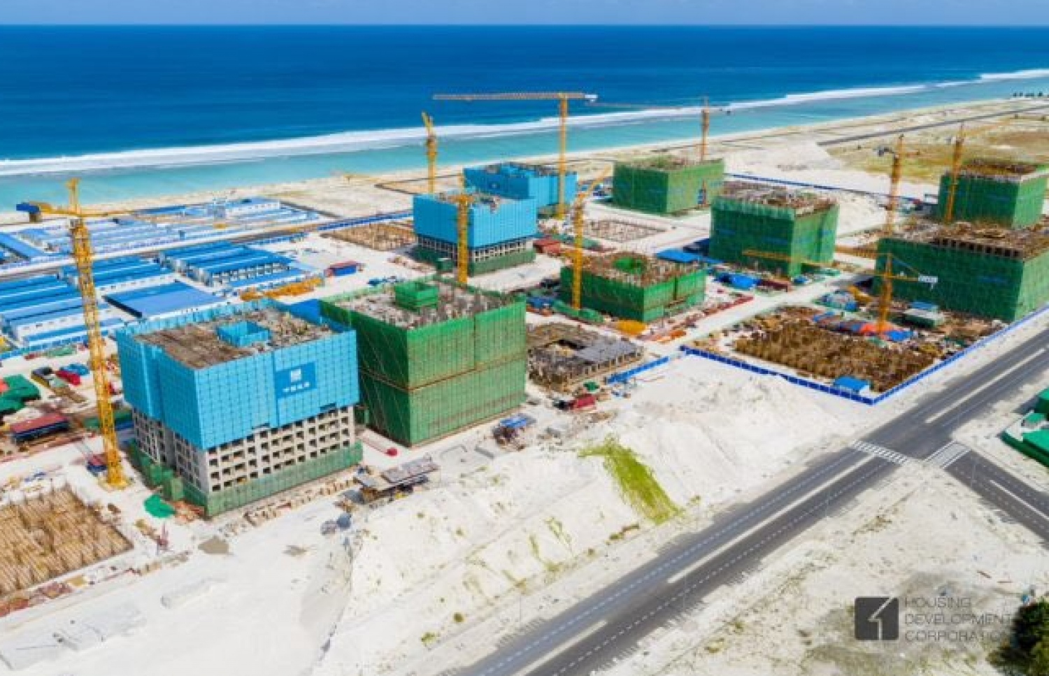 ހުޅުމާލެ ދެވަނަ ފިޔަވަހީގައި އިމާރާތް ކުރަމުން އަންނަ ހައުސިން ޔުނިޓްތަކެއް.