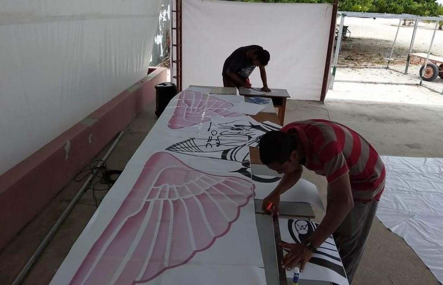 އީދު ފާހަގަ ކުރުމަށް ބޮޑުފުޅަދޫ ޒީނަތްތެރިކުރުމުގެ މަސައްކަތް ކުރަނީ