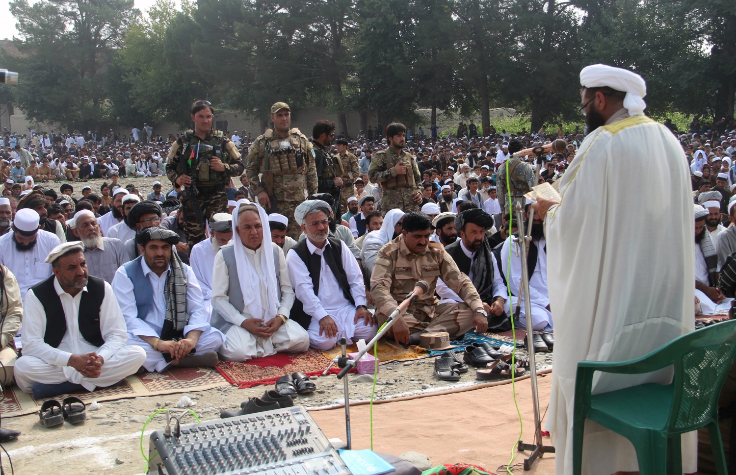 އަފްޣާނިސްތާނުގެ ޚޯސްޓް ޕްރޮވިންސްގައި މިއަދު އީދު ޚުތުބާ ދެނީ. --ފޮޓޯ:އޭއެފްޕީ