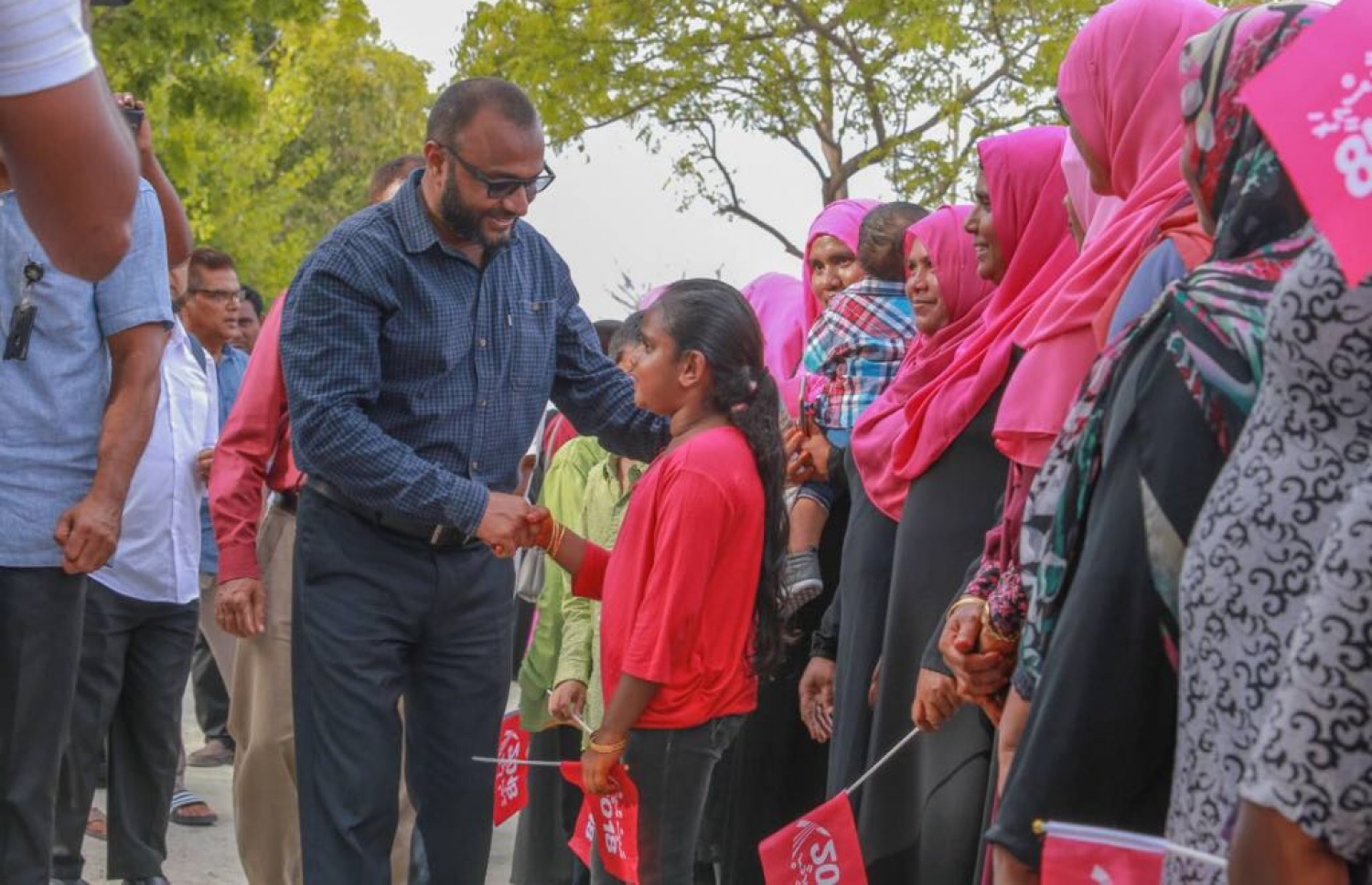 ރައީސް ޔާމީންގެ ރަނިންމޭޓް ޝަހީމ މިއަދު ހަވީރު ލ. އަތޮޅަށް ވަޑައިގެން އާއްމުންނާ ބައްދަލުކުރައްވަނީ.