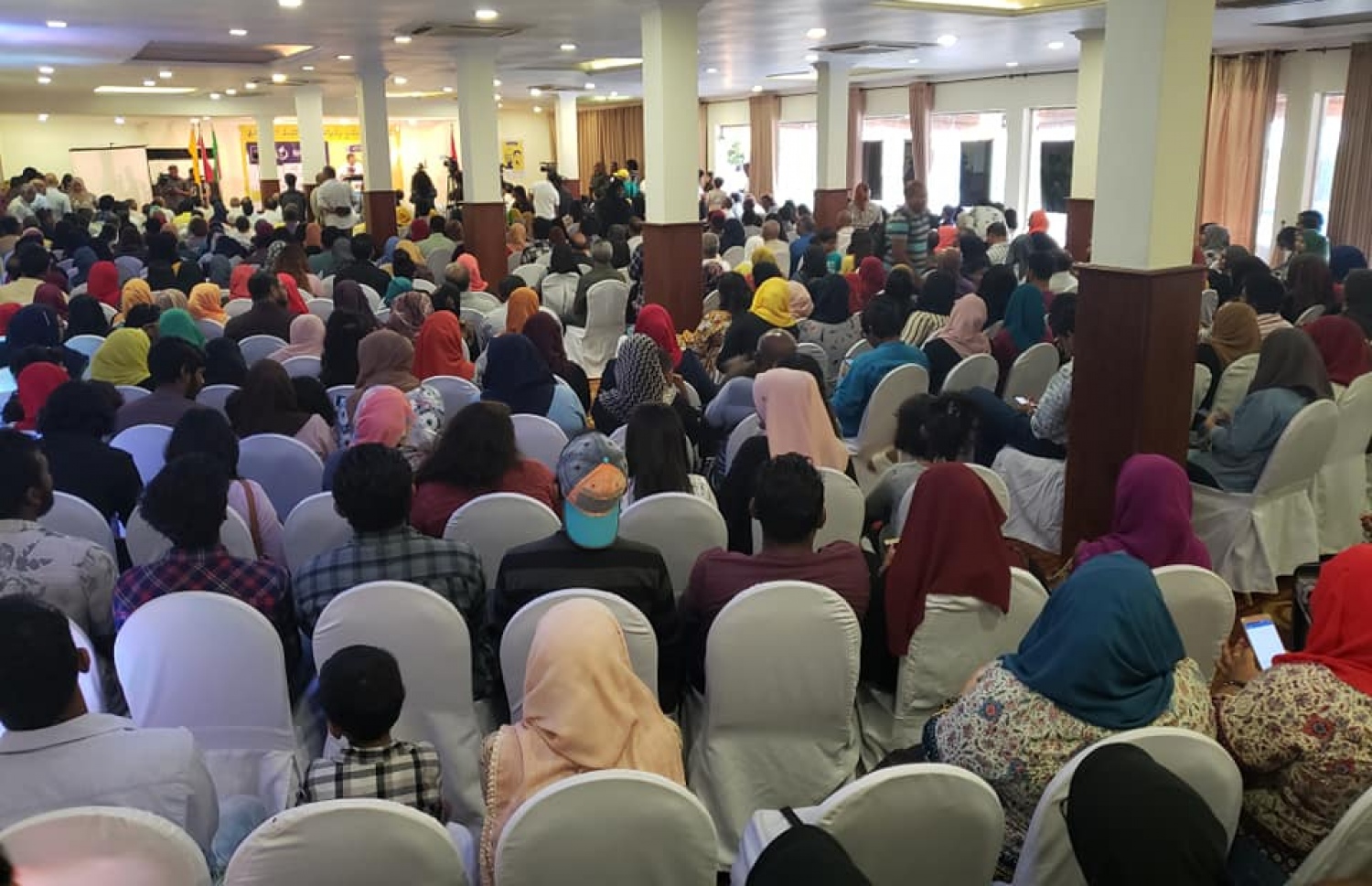 ސްރީ ލަންކާގައި ބޭއްވި ޖަލްސާގައި ދިވެހިން ބައިވެރިވަނީ. --ފޮޓޯ: އަހްމަދު އަންވަރު