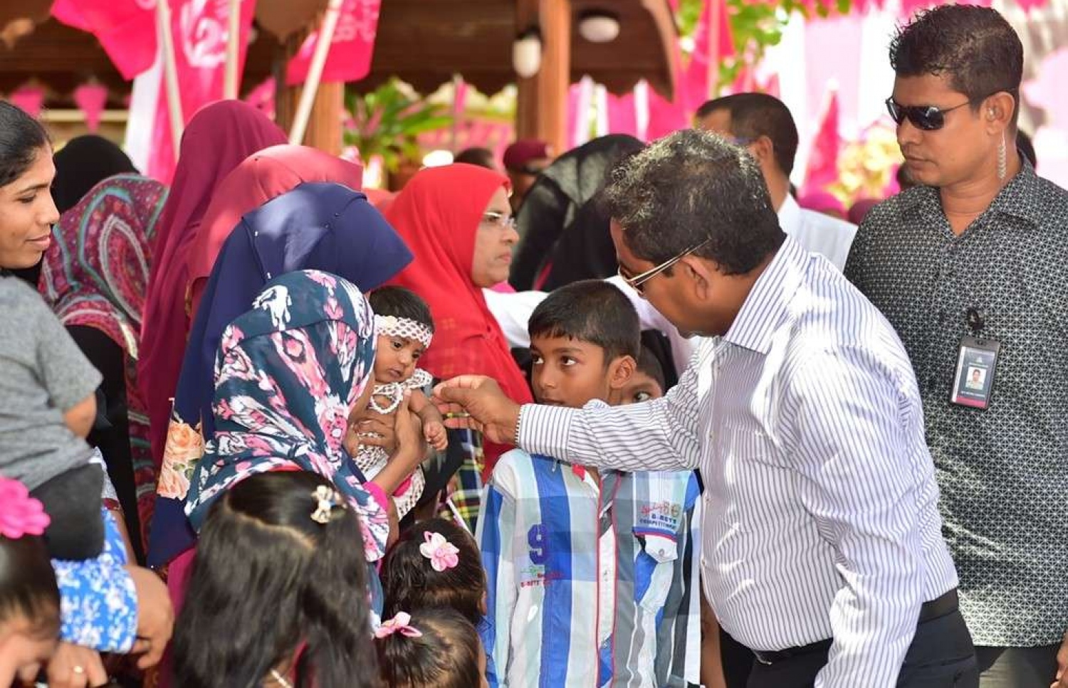 ރައީސް ޔާމީން މަހިބަދޫގައި. --ފޮޓޯ: ރައީސް އޮފީސް