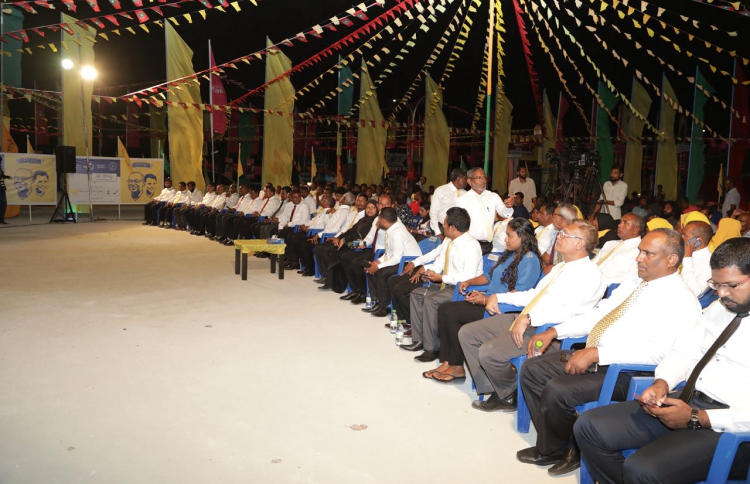 އިދިކޮޅު ކޯލިޝަނުން ހޯރަފުށީގައި ބޭއްވި ޖަލްސާ-- ފޮޓޯ: އެމްޑީޕީ