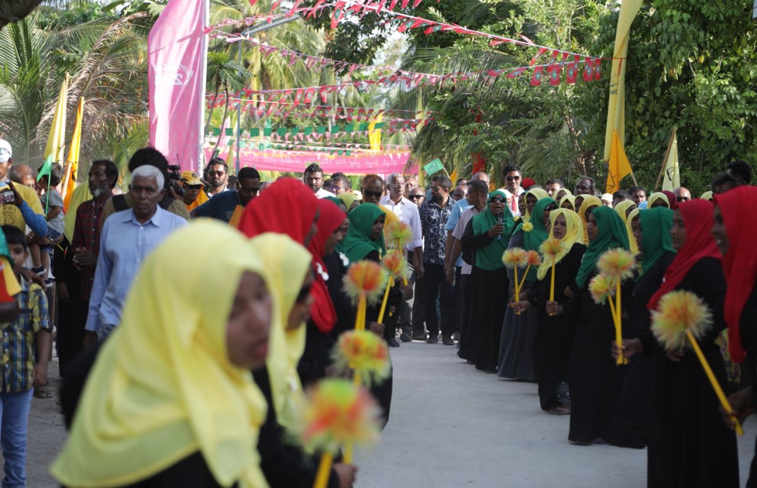 އިބޫއަށް ކެލާއިން މަރުހަބާ ދެއްނެވުން-- ފޮޓޯ: އެމްޑީޕީ