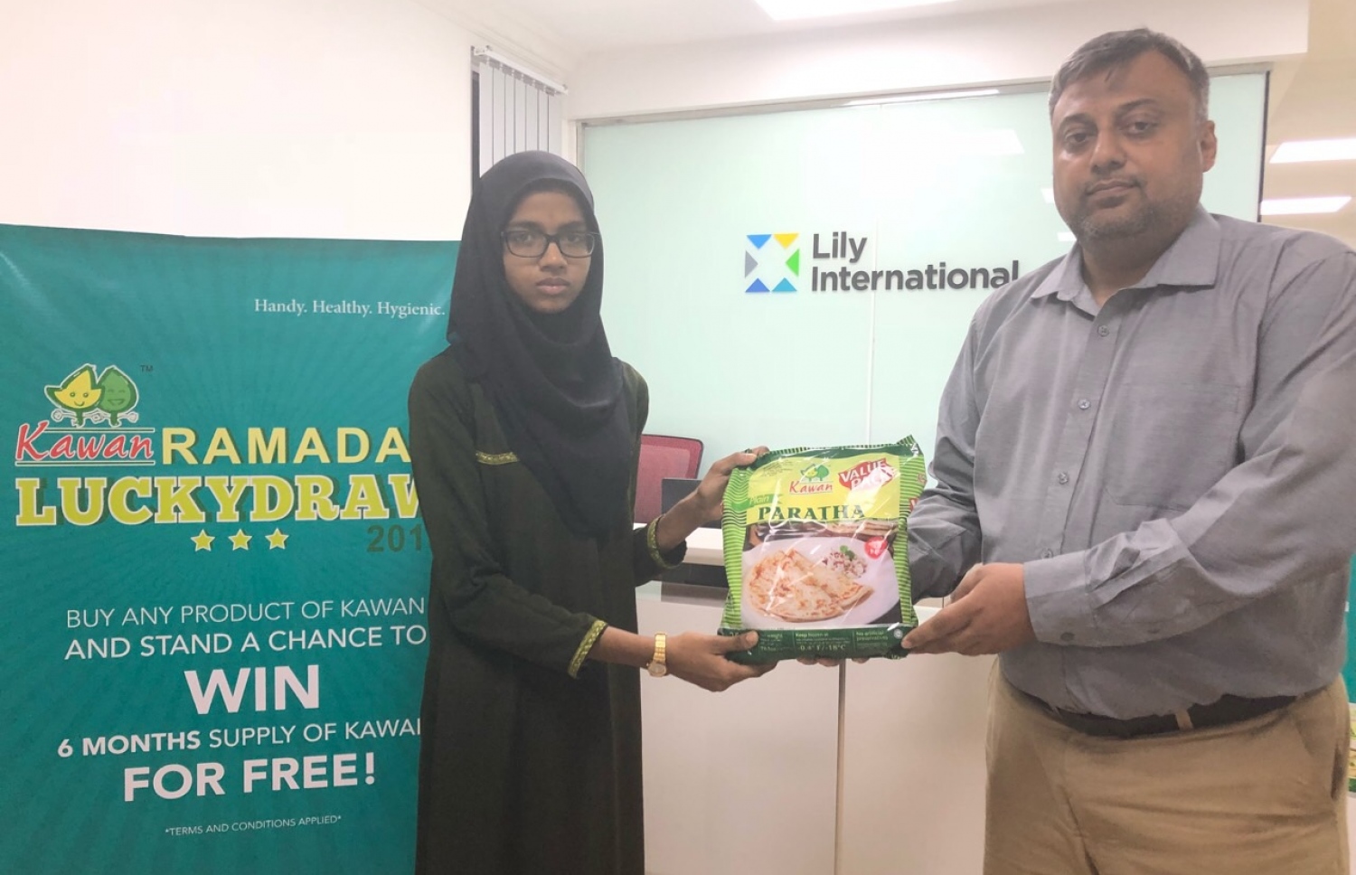 ކަވާން ލަކީޑްރޯގެ އިނާމް ގުރުއަތުން ލިބުނު ޒިފުޝާއަށް ލިލީ އިންޓަނޭޝަނަލް އިން މިއަދު އިނާމް ހަވާލުކޮށްދެނީ.