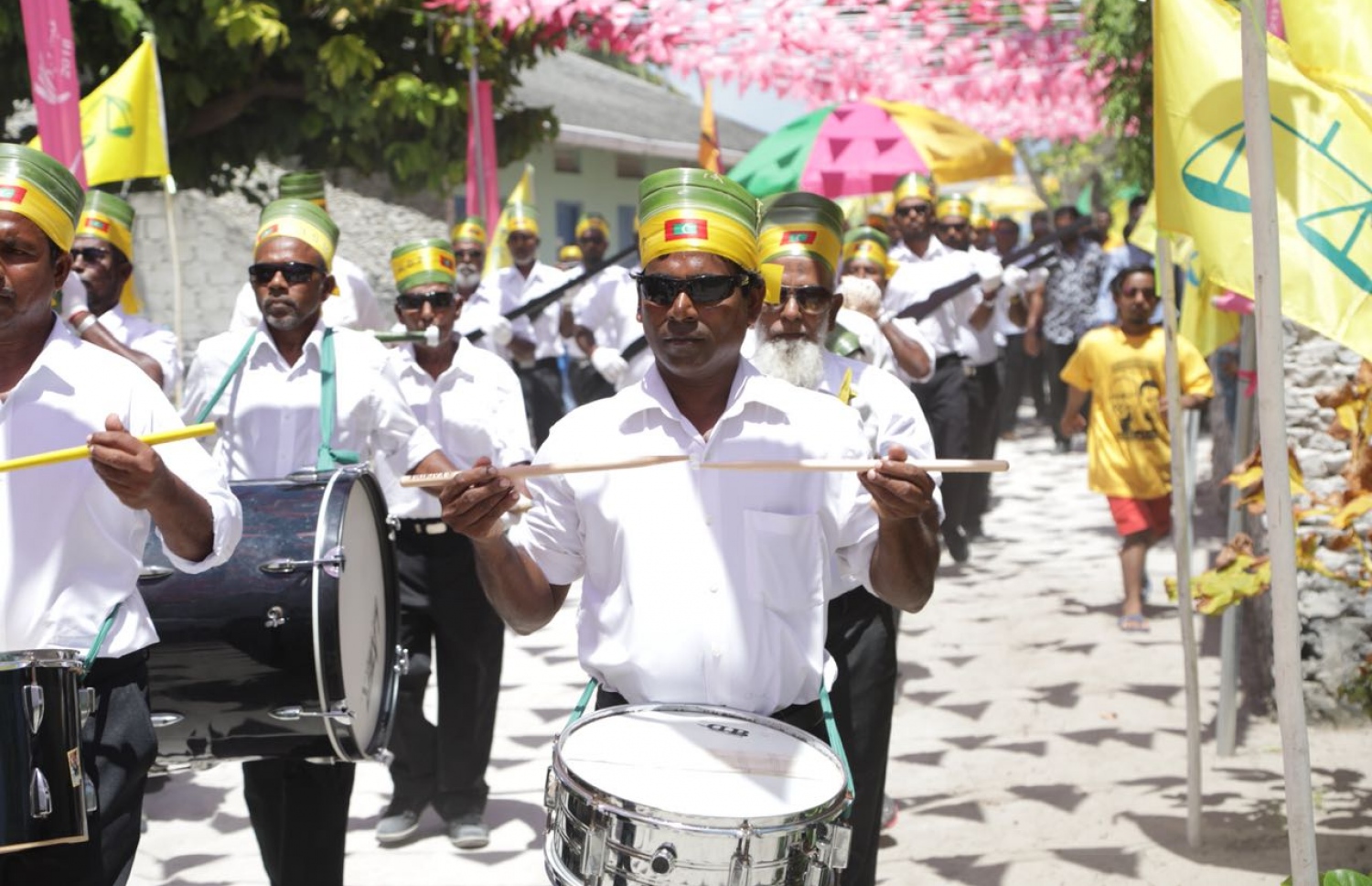 އިބޫ ބާރަށަށް ވަޑައިގަތުމުން މަރުހަބާ ދެއްނެވުން-- ފޮޓޯ: އެމްޑީޕީ