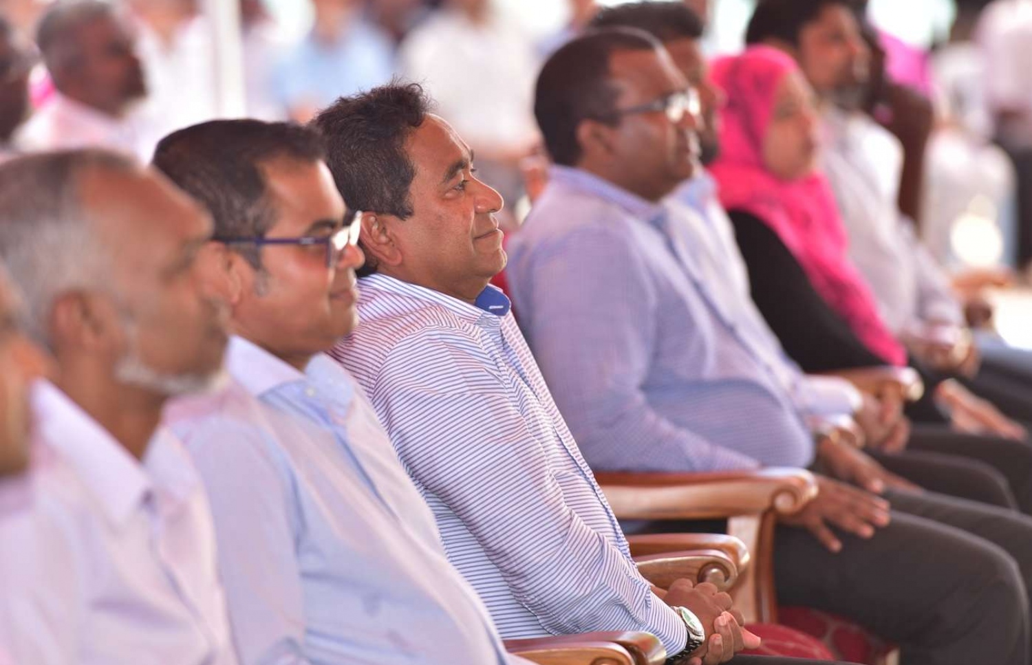 ގދ. ތިނަދޫ: ސެޕްޓެމްބަރު 11، 2018- ރައީސް އަބްދުﷲ ޔާމީން ތިނަދު އަށް ކުރެއްވި ދަތުރުފުޅުގައި، އެ ރަށުގެ މީހުންނާ ބައްދަލުކުރެއްވުމަށް ބޭއްވެވި ހަފުލާގައި ބައިވެރިވެވަޑައިގަންނަވަނީ.---ފޮޓޯ: ރައީސް އޮފީސް