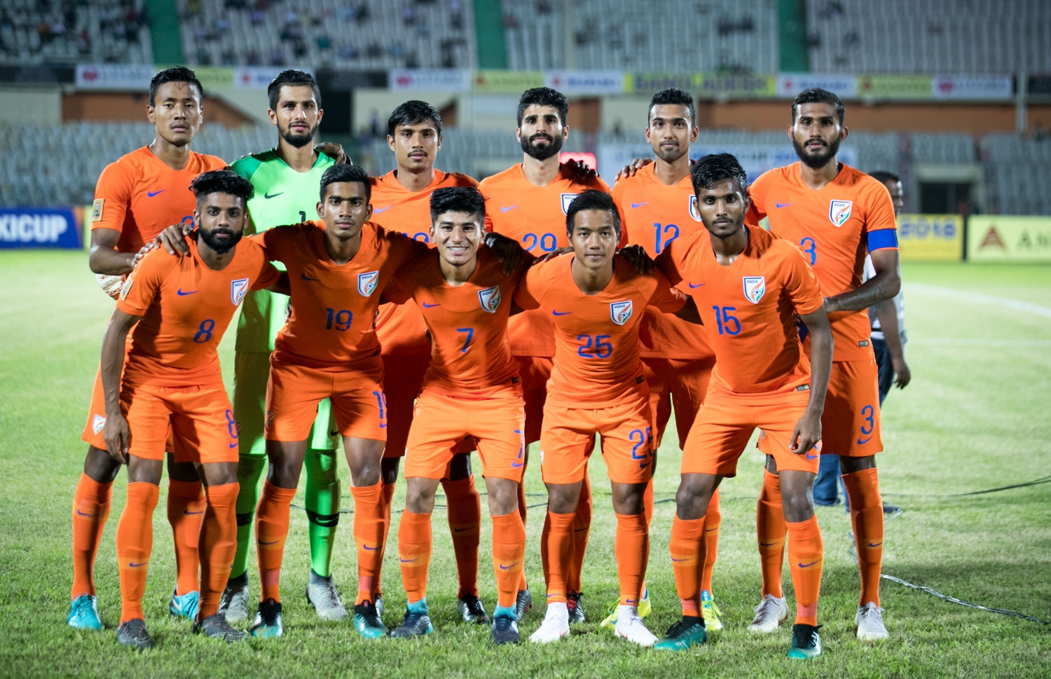 ސާފް ސުޒުކީ ކަޕްގައި އިންޑިއާ އިން ސްރީލަންކާ ކޮޅަށް ނެރުނު ފުރަތަމަ އެގާރަ. -- ފޮޓޯ: އިމޭޖަސް.އެމްވީ