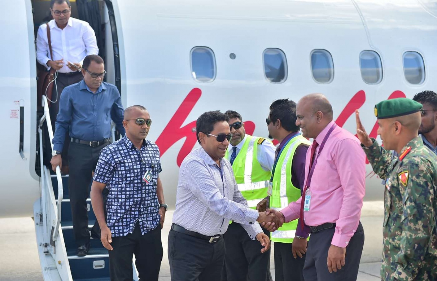 ސ. ގަން: ސެޕްޓެމްބަރު 13، 2018- ރައީސް އަބްދުﷲ ޔާމީން އައްޑުއަށް ވަޑައިގަތުމުން އެމަނިކުފާނަށް މަރުހަބާ ދަންނަވަނީ.---ފޮޓޯ: ރައީސް އޮފީސް