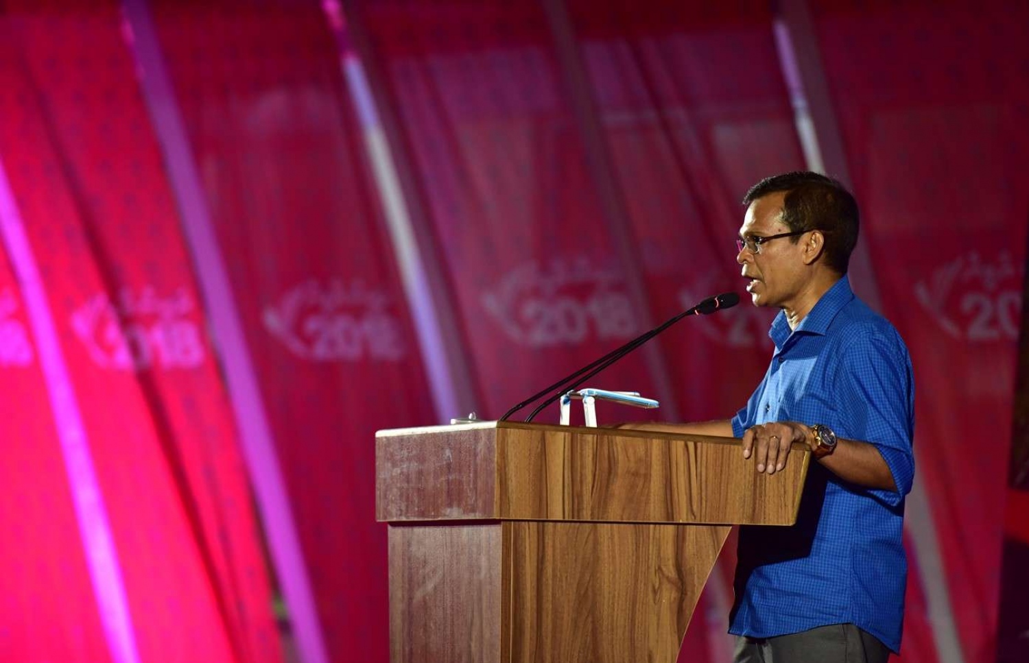 މިދިޔަ މަހުގެ 23 ގައި ބޭއްވި ރިޔާސީ އިންތިޚާބުގެ ކެމްޕެއިނަށް ޕީޕީއެމުން ފުވައްމުލަކުގައި ބޭއްވި ޖަލްސާއެއްގައި މަސީހް ވާހަކަ ދައްކަވަނީ.---ފޮޓޯ: ރައީސް އޮފީސް