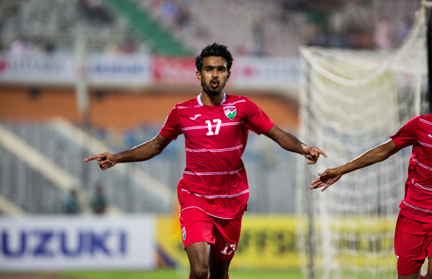 ރާއްޖޭގެ ފޭދޫ އިއްބެ ލަނޑު ޖެހުމަށް ފަހު އުފާފާޅުކުރަނީ. --ފޮޓޯ: އިމޭޖަސް،އެމްވީ