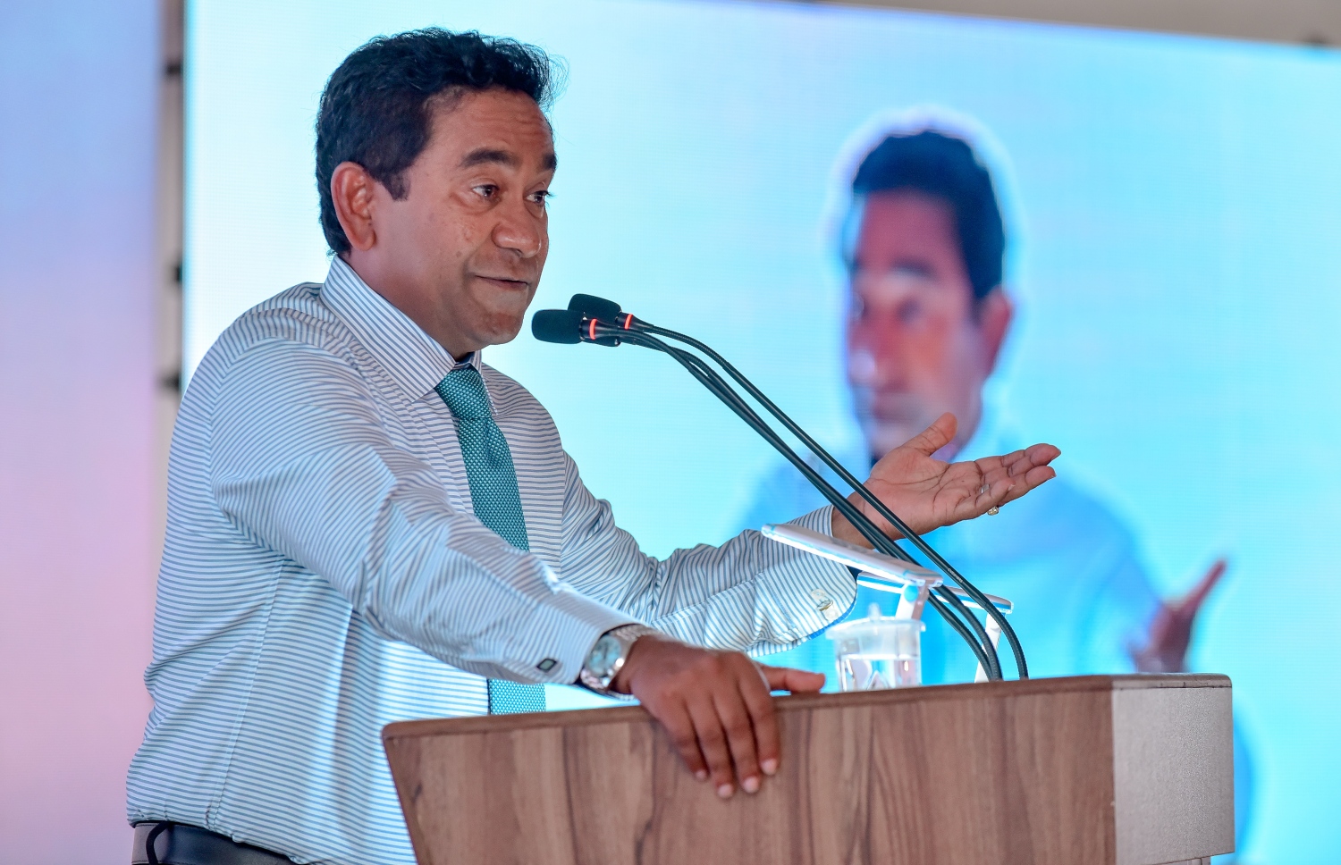 ވެލާނާ އިންޓަނޭޝަނަލް އެއާޕޯޓް: ސެޕްޓެމްބަރު 18، 2018- ވެލާނާ އިންޓަނޭޝަނަލް އެއާޕޯޓުގެ އާ ރަންވޭ ރަސްމީކޮށް ހުޅުވުމުގެ ގޮތުން ބޭއްވި ރަސްމިއްޔާތުގައި ރައީސް ޔާމީން ވާހަކަ ދައްކަވަނީ.---ފޮޓޯ: ނިޝާން އަލީ/މިހާރު