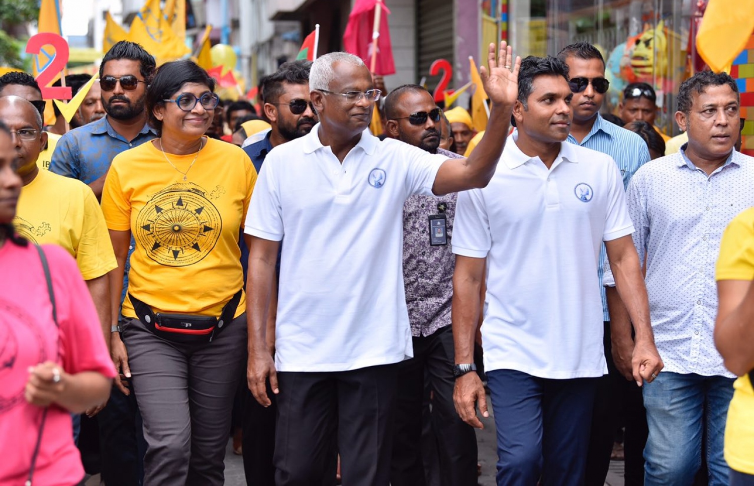 ސެޕްޓެމްބަރު 22، 2018- މާދަމާ އޮންނަ ރިޔާސީ އިންތިހާބުގެ ކެމްޕޭން ނިންމާލުން ފާހަގަކުރުމުގެ ގޮތުން އިދިކޮޅު ފަރާތްތަކުން މާލޭގައި ބާއްވާ ހިނގާލުމުގެ ތެރެއިން.---ފޮޓޯ: ނިޝާން އަލީ/މިހާރު