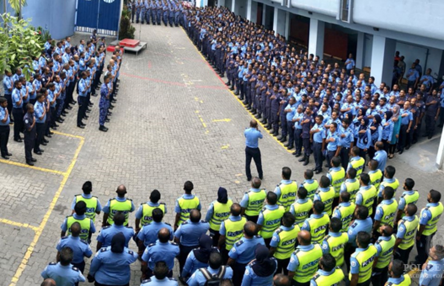 ފުލުހުން އިއްޔެ އިސްކަންދަރު ކޮށީގައި އަޒުމް އާ ކުރަނީ. - ފޮޓޯ: ޕޮލިސް