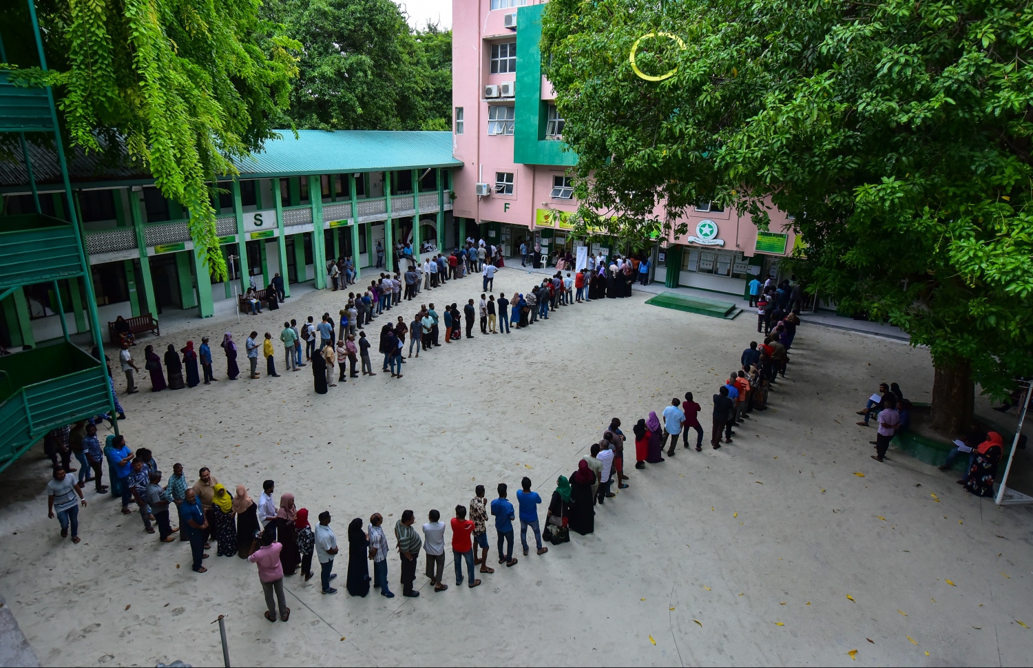 ރިޔާސީ އިންތިހާބުގެ ވޯޓުލުން ކުރިއަށް