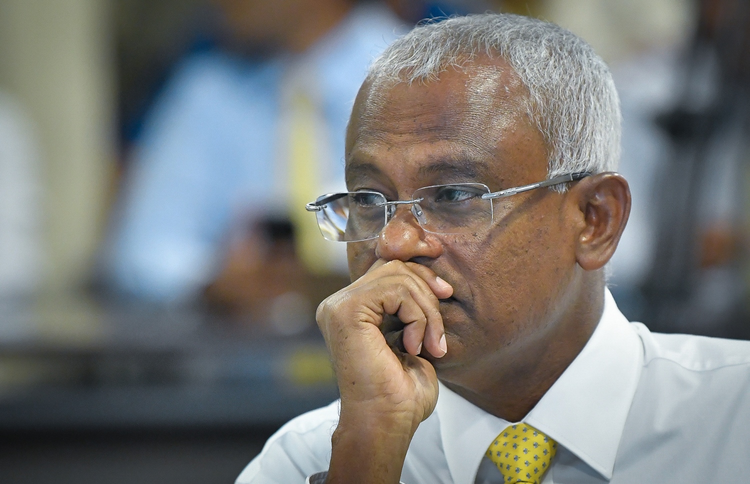 މާލެ: ސެޕްޓެމްބަރު 25، 2018: ޗަމްޕާގައި ބޭއްވި އެމްޑީޕީގެ ގައުމީ މަޖިލީހުގައި ރިޔާސީ އިންތިހާބު ކާމިޔާބުކުރެއްވި ކޯލިޝަންގެ ކެންޑިޑޭޓް އިބްރާހިމް މުހައްމަދު ސޯލިހް (އިބޫ) ބައިވެރިވެ ވަޑައިގަންނަވަނީ.-- ފޮޓޯ: ނިޝާން އަލީ /މިހާރު