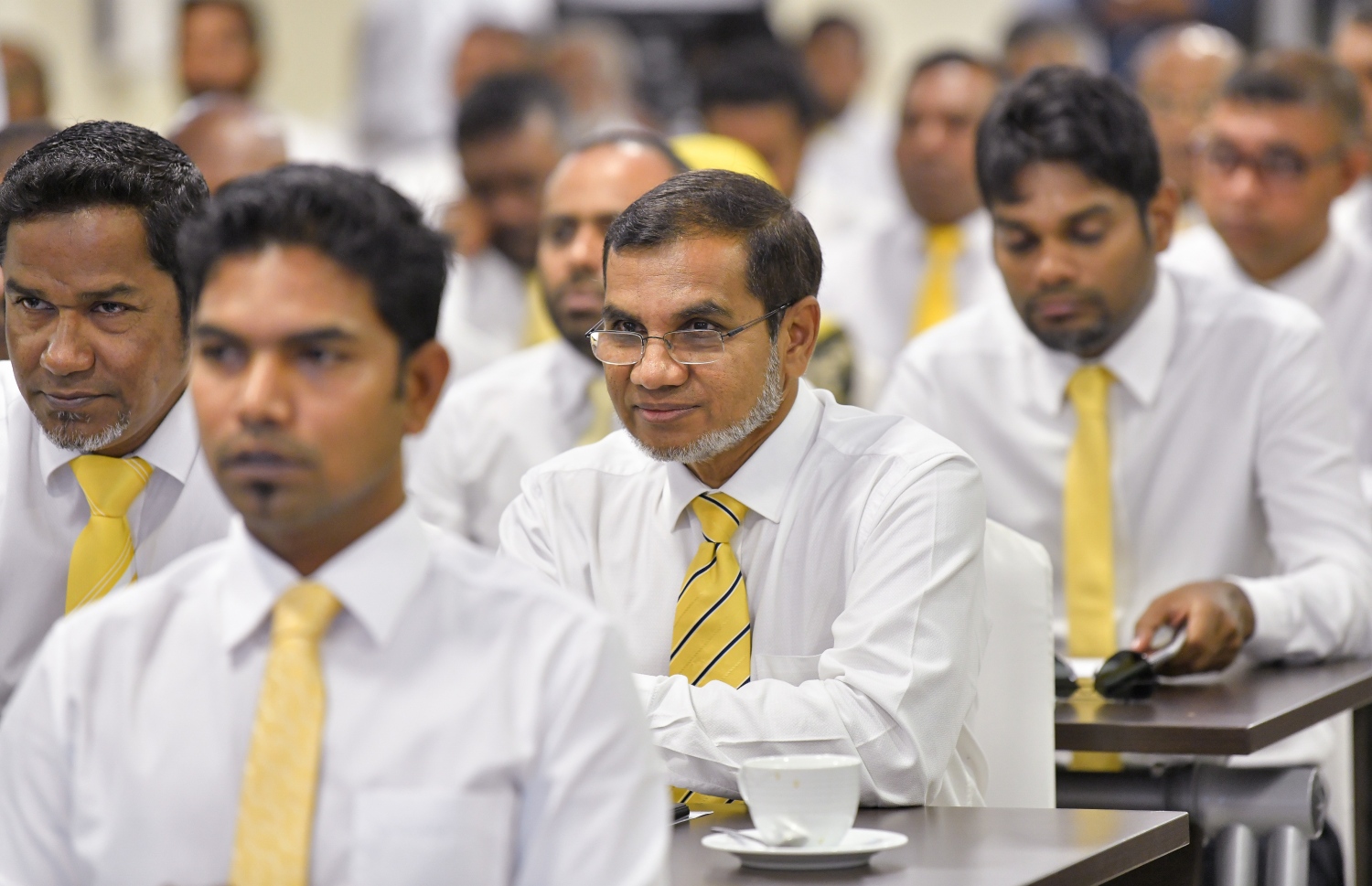 މާލެ: ސެޕްޓެމްބަރު 25، 2018: ޗަމްޕާގައި ބޭއްވި އެމްޑީޕީގެ ގައުމީ މަޖިލީހުގައި އެމްޑީޕީގެ ބައެއް މެމްބަރުން ބައިވެރިވަނީ.-- ފޮޓޯ: ނިޝާން އަލީ /މިހާރު