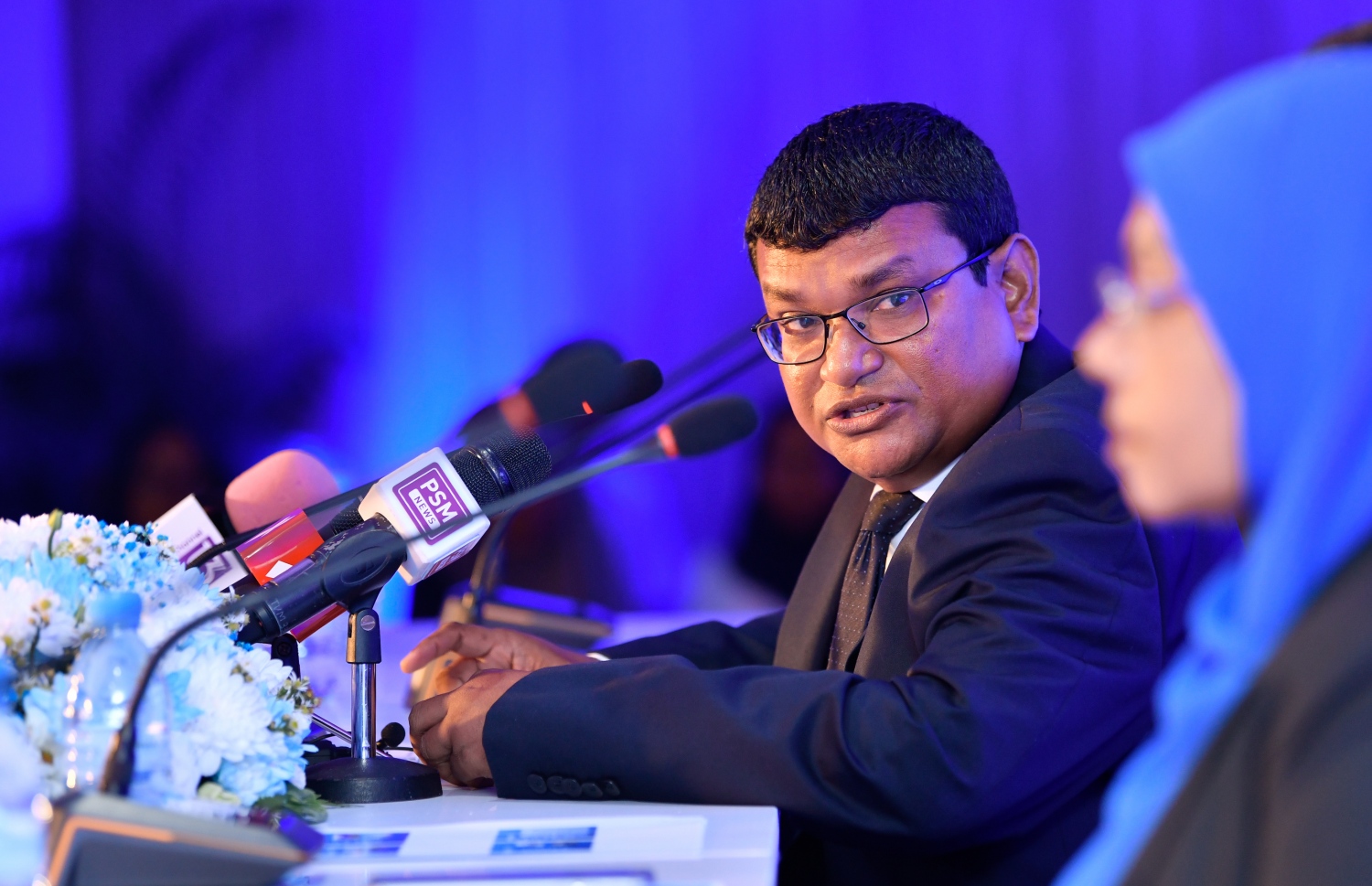 މާލެ: ސެޕްޓެމްބަރު 29، 2018- ސްޓެލްކޯގެ އަހަރީ އާންމު ޖަލްސާގައި ކުންފުނީގެ ޗެއާމަން އައިމަން ވާހަކަދައްކަވަނީ.---ފޮޓޯ: ހުސައިން ވަހީދު/މިހާރު