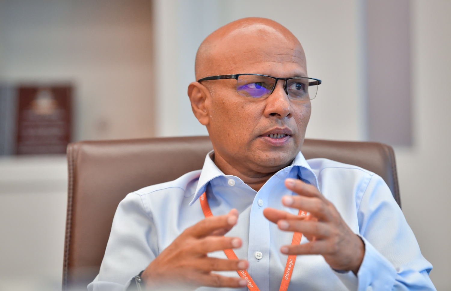 ދިރާގުގެ ސީއީއޯ އިސްމާއިލް ރަޝީދު. ދިރާގު އުފެދުނުތާ ކުރު މުއްދަތެއްގެ ތެރޭގައި ފުރަތަމަ ފަހަރަށް ރާއްޖޭގެ ހުރިހާ އަތޮޅެއް މުވާސަލާތީ ވިއުގައަކުން ގުޅާލި. ފޮޓޯ: ނިޝާން އަލީ /މިހާރު