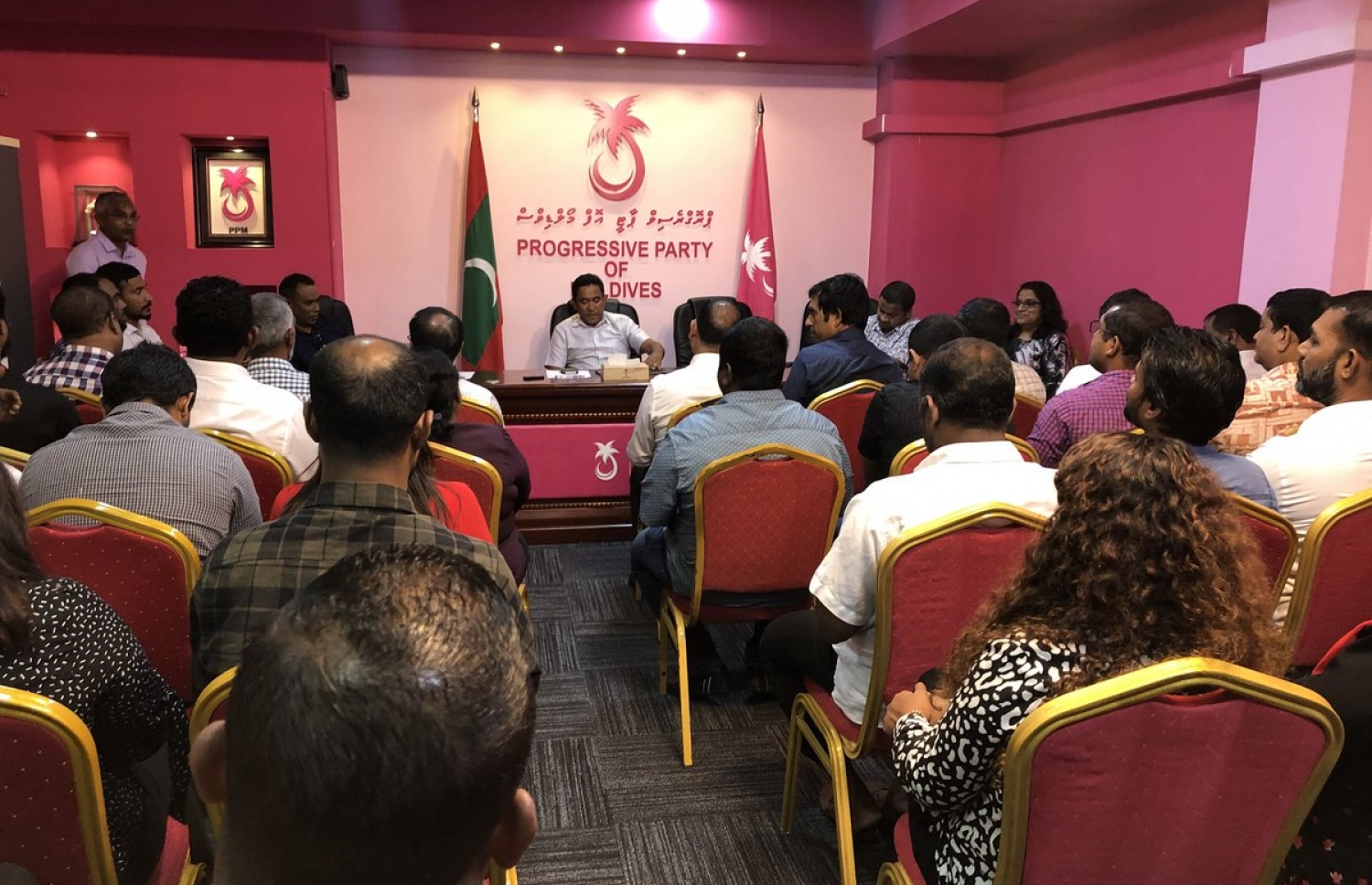 ޕީޕީއެމްގެ މިއަދުގެ ކައުންސިލްގެ ބައްދަލުވުން ކުރިއަށް ގެންދަނީ.---ޕީޕީއެމް ޓުވިޓާ ފޮޓޯ
