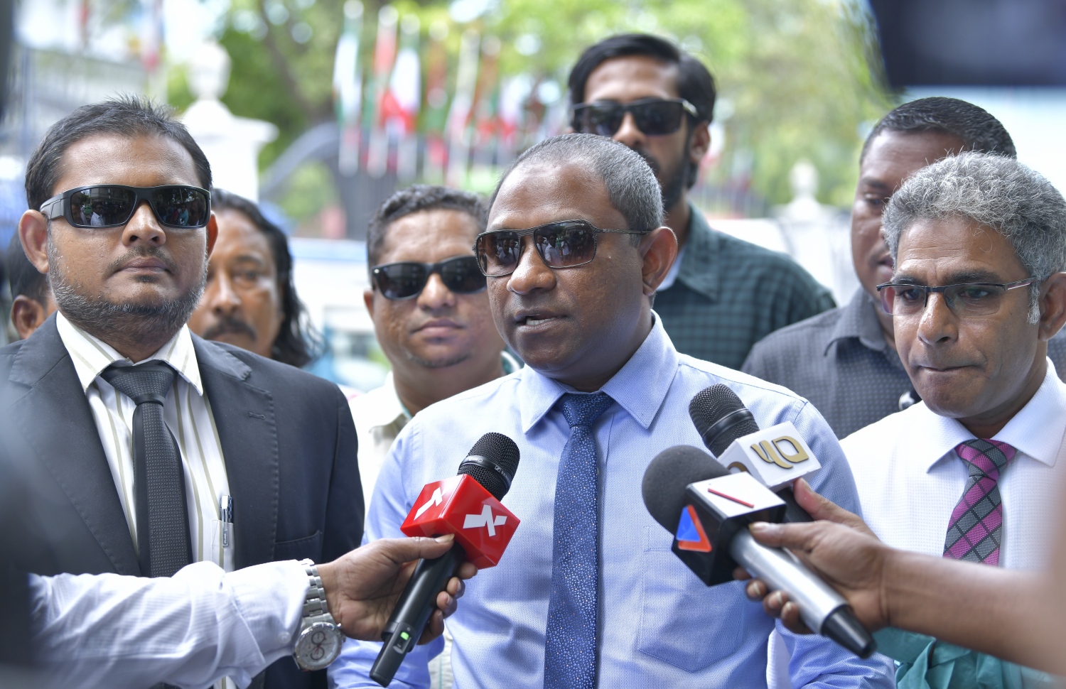 މެމްބަރު ސައުދު ނޫސްވެރިންނާ ވާހަކަ ދައްކަވަނީ. --- ފޮޓޯ: ނިޝާން އަލީ/ މިހާރު