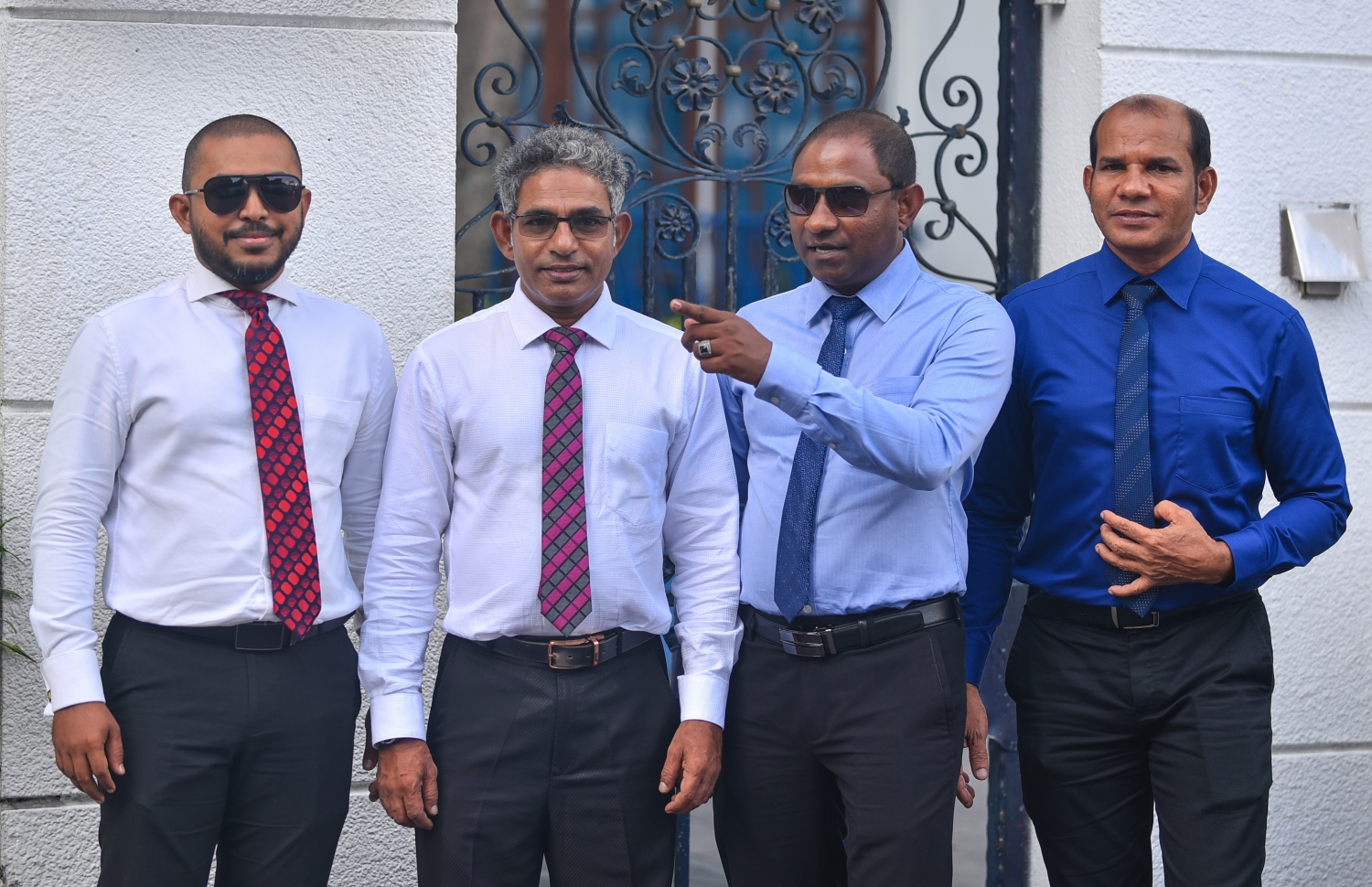 ވިލިނގިލި ދާއިރާގެ މެމްބަރު ސައުދު (ކ-2): ސިޔާސީ ޕާޓީތަކުގެ ޕްރައިމަރީތަކުގައި ވާދަކޮށް ބަލިވާ ކެންޑިޑޭޓުން އަމިއްލަ ގޮތުން ނުވަތަ އެހެން ޕާޓީއެއްގެ ޓިކެޓުގައި އިންތިޚާބުތަކުގައި ވާދަނުކުރެވޭ ގޮތަށް ކުރިން މަޖިލިހަށް ހުށަހެޅުއްވީ ސައުދު.---ފޮޓޯ: މިހާރު