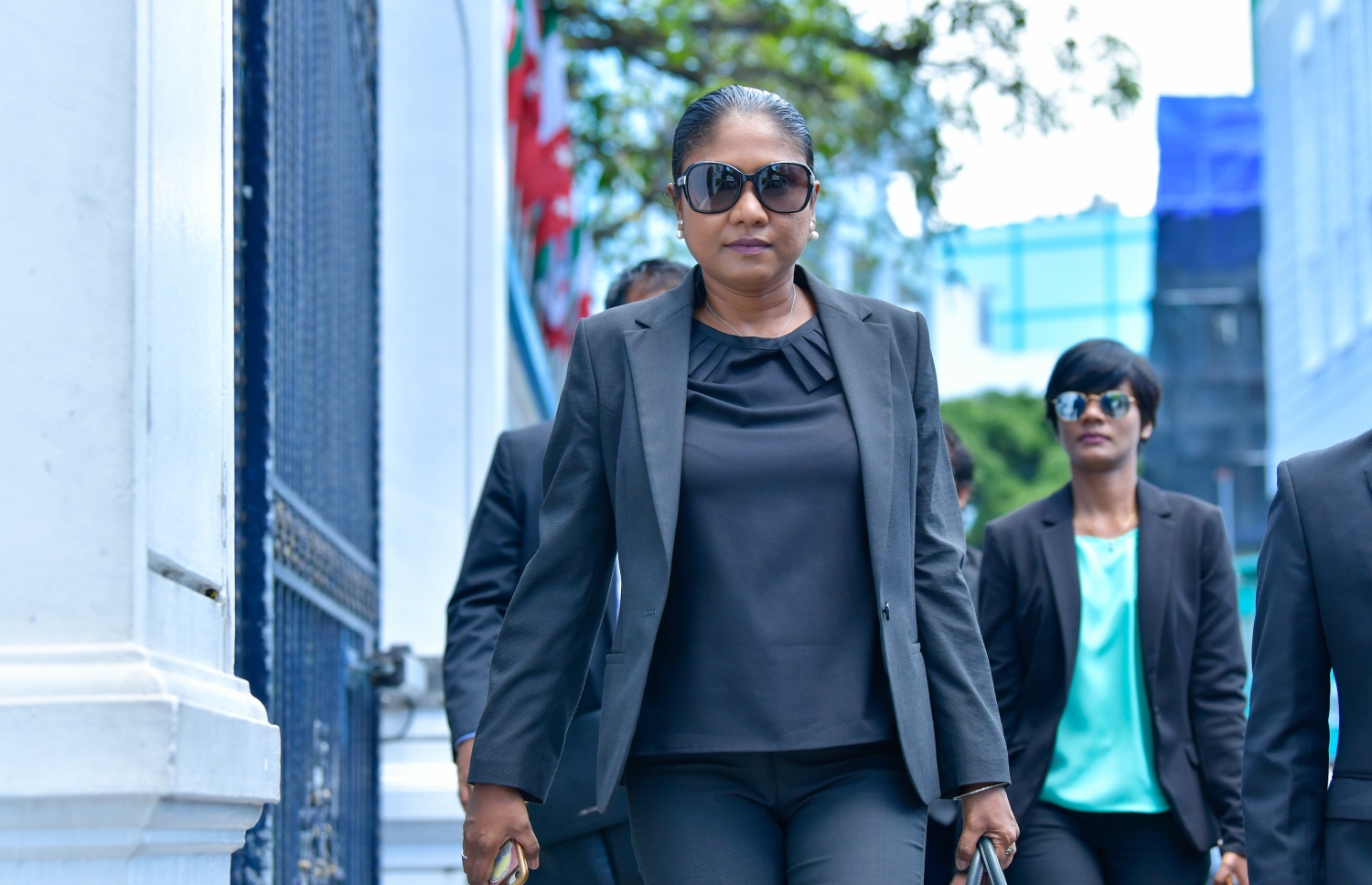 ގާނޫނީ ވަކީލް ހިސާން: އިންޑިއާގެ ބައްދަލުވުމުގައި ބައިވެރިވެވަޑައިގަންނަވާ