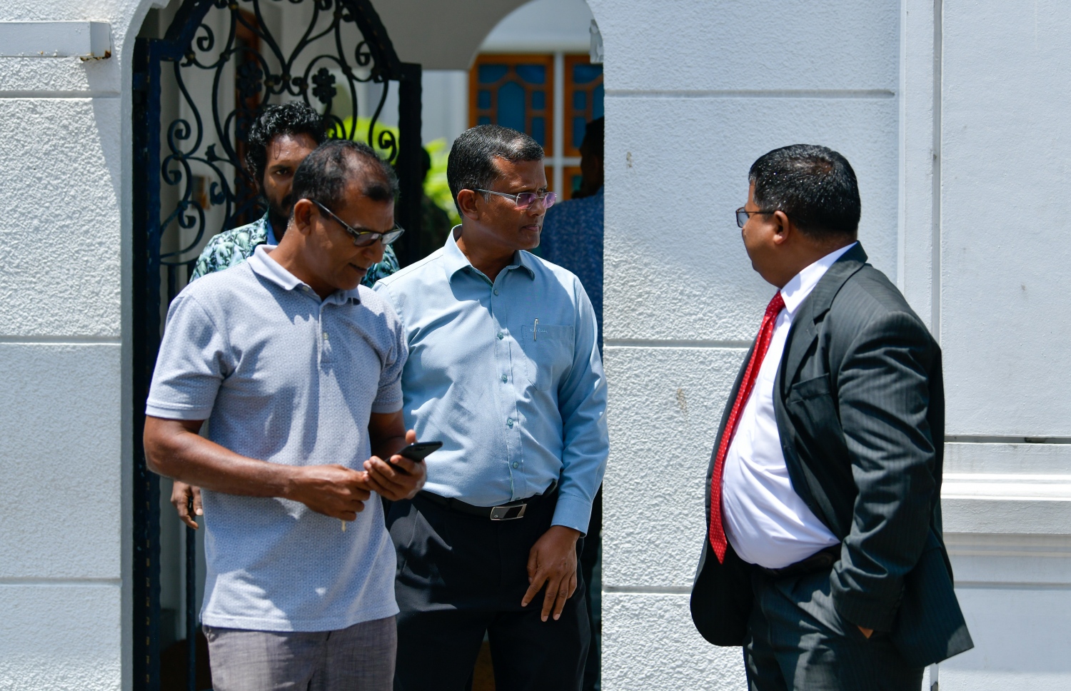 ވޯޓު ކަރުދާސް ޕްރިންޓު ކުރި އެމް7 ގެ އިސް ބޭފުޅުންތަކެއް ސުޕްރީމް ކޯޓުން ނުކުމެވަޑައިގަންނަވަނީ. --- ފޮޓޯ: ނިޝާން އަލީ/ މިހާރު