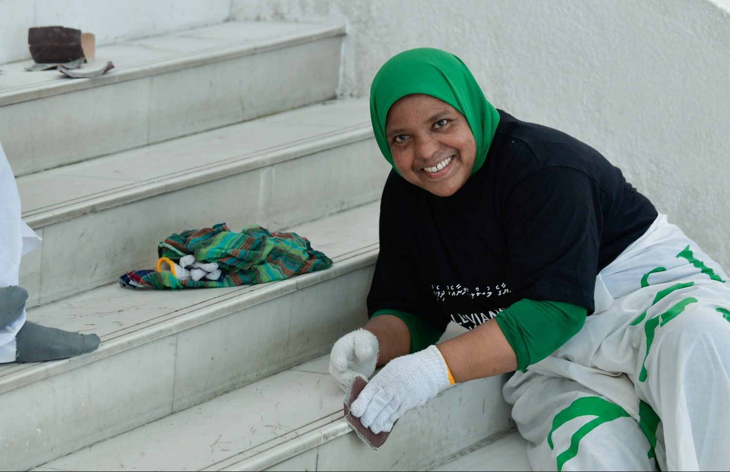 މާލެ: އޮކްޓޯބަރު 21، 2018- އިސްލާމީ މަރުކަޒު ބެލެހެއްޓުމުގެ މަސައްކަތްކުރާ އަންހެނަކު މަރުކަޒުގެ ސިޑިބަރި ގޭނުމުގެ މަސައްކަތް ކުރަނީ---ފޮޓޯ: ހުސައިން ވަހީދު/މިހާރު