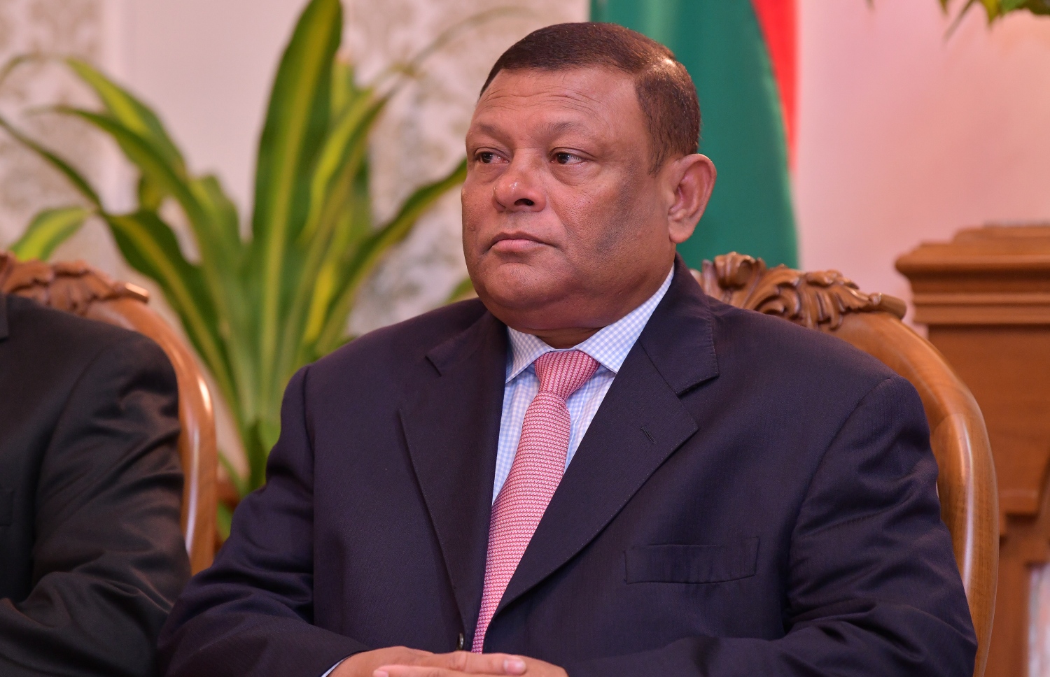 މާލެ: އޮކްޓޯބަރު 29، 2018: ރަށްރަށުގެ މެޖިސްޓްރޭޓް ކޯޓުތަކަށް 15 މެޖިސްޓްރޭޓަކު އައްޔަން ކުރައްވައި އެ ބޭފުޅުން މަގާމުގެ ހުވާ ކުރައްވުމަށް ރޭ ސުޕްރީމް ކޯޓްގައި ބޭއްވި ރަސްމިއްޔާތުގައި ޖޭއެސްސީގެ މެމްބަރު މުހައްމަދު ސަލީމް ބައިވެރިވެވަޑައިގަންނަވަނީ--. ފޮޓޯ: ނިޝާން އަލީ/މިހާރު