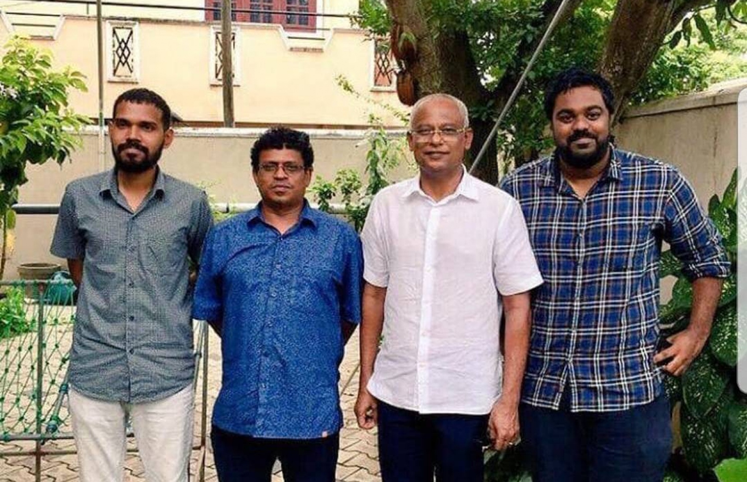 އިންތިޚާބީ ރައީސް އިބްރާހިމް މުހައްމަދު ސޯލިހް (އިބޫ)އާ އެކު ތޮއްޔިބާއި ލޫކަސް އަދި ސިމްވާ.