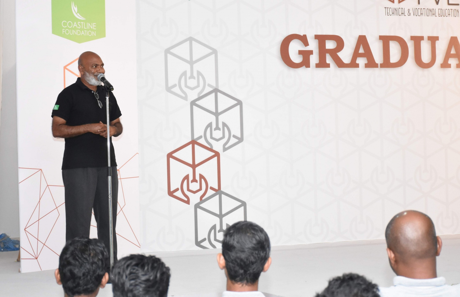 ޓިވެކުގެ އެގްޒެކެޓިވް ޑިރެކްޓަރު މުހައްމަދު ނަޒީފް މިއަދުގެ ހަފްލާގައި ވާހަކަ ދައްކަވަނީ.---ފޮޓޯ: ޓިވެކް