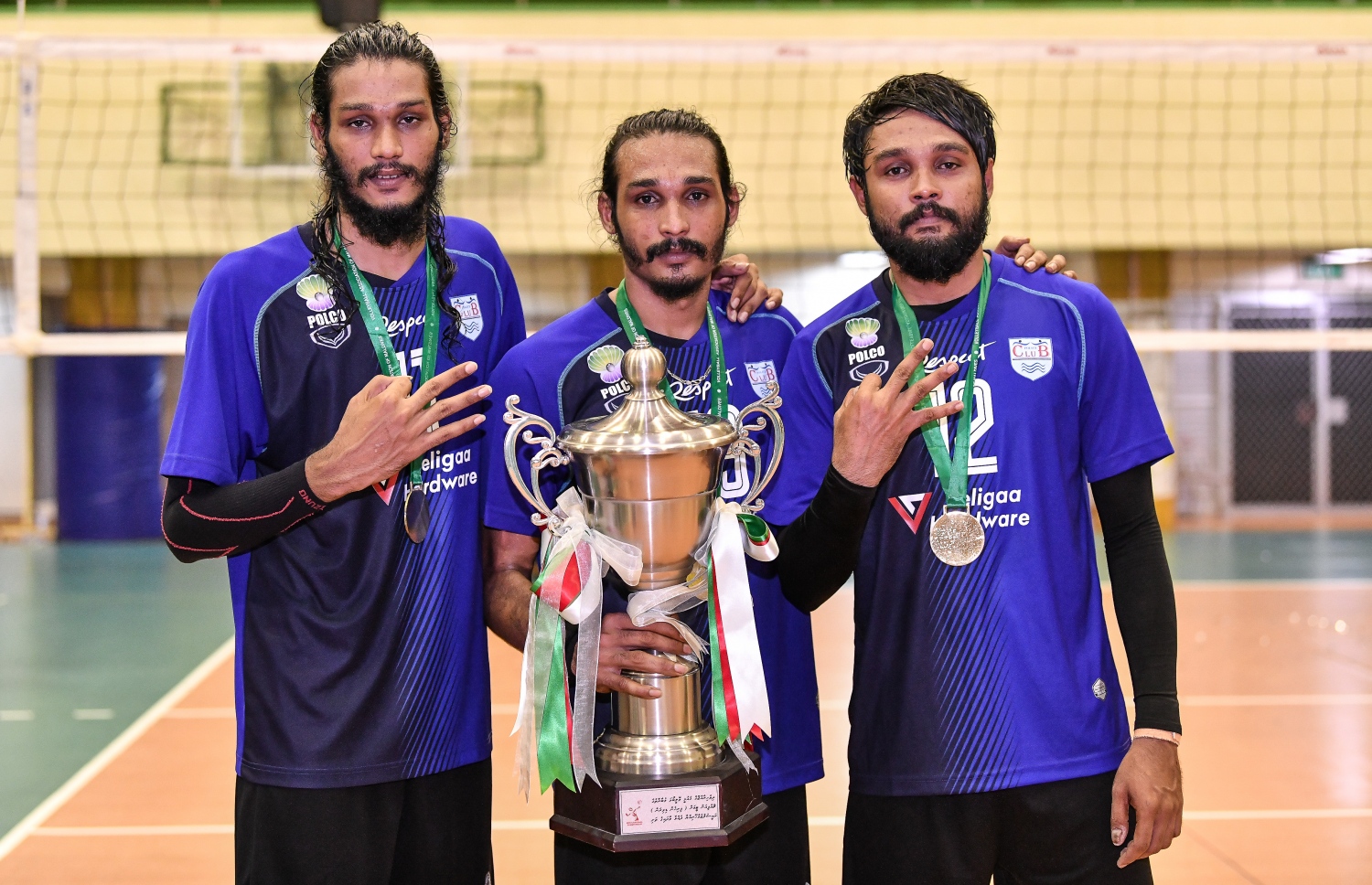 މާލެ: އޮކްޓޯބަރު 31، 2018: ގައުމީ ވޮލީބޯޅަ މުބާރާތުގެ ފައިނަލުގައި ޕޮލިސް ކުލަބާއި ސިފައިންގެ ކުލަބު ބައްދަލުކުރި މެޗުގެ ތެރެއިން. -- ފޮޓޯ: ނިޝާން އަލީ/ މިހާރު