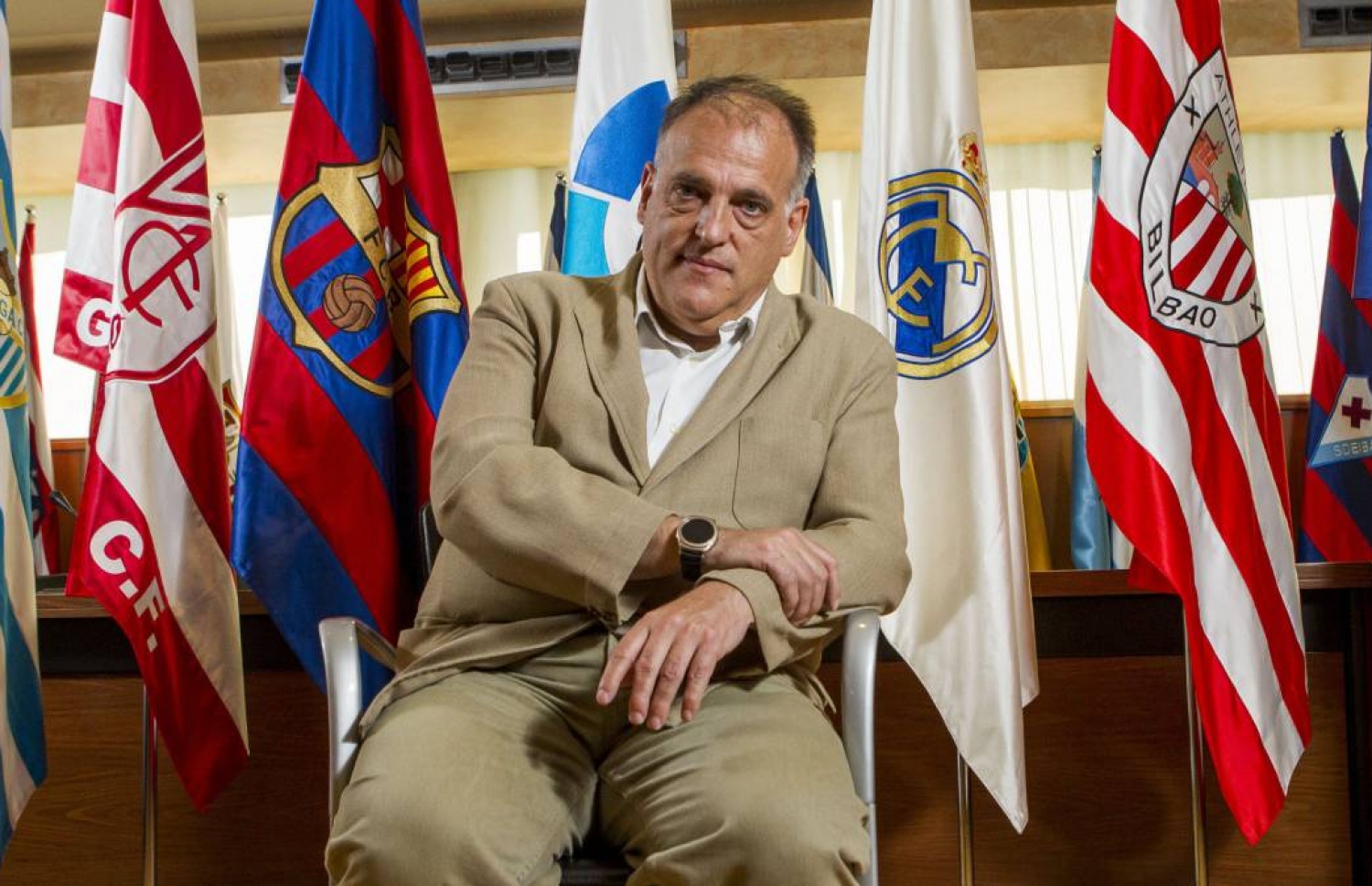 އެލްއެފްޕީގެ ރައީސް ޓެބާސް: އޭނާ ވަނީ ސިޓީ އަށް ފިޔަވަޅު އެޅި ގޮތަށް ޕީއެސްޖީ އަށް ވެސް އަދަބުދޭން ގޮވާލާފައި.