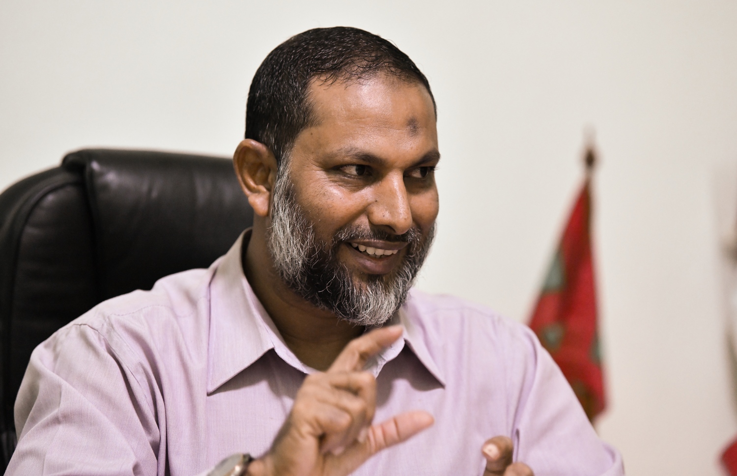 އިމްރާން "މިހާރު"އާ ވާހަކަ ދައްކަވަނީ: ޖަލުގެ އުނދަގޫ ދުވަސްތައް އޭނާ ނެންގެވީ، ނަފްސު ވަކި ގޮތަކަށް ބައްޓަން ކުރަން ލިބިވަޑައިގަތް ފުރުސަތެއްގެ ގޮތުގައި. --ފޮޓޯ: