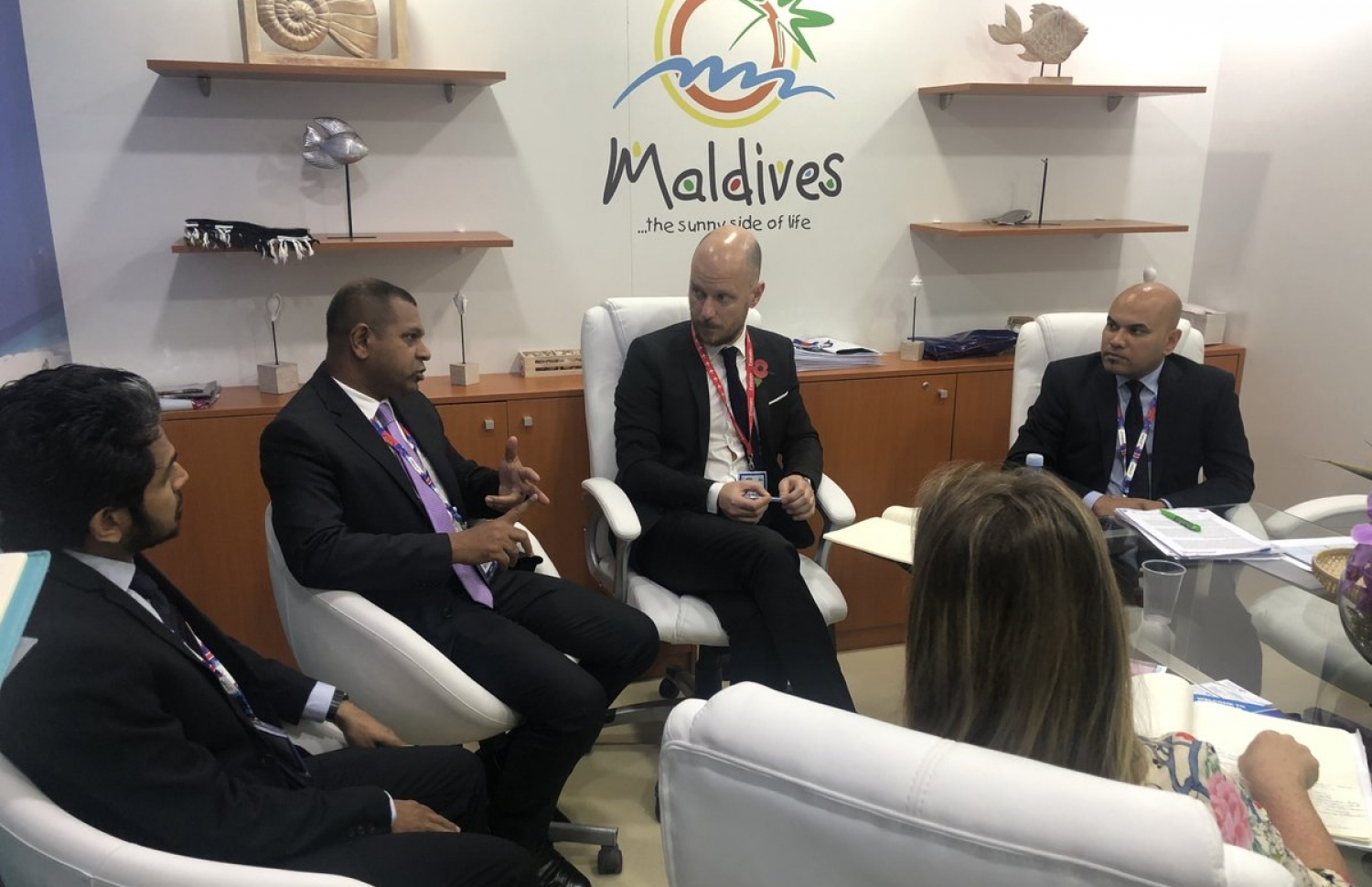 ޑަބްލިއުޓީއެމްގައި ރާއްޖޭގެ ވަފްދުގެ ބައެއް އިސް ބޭފުޅުން ބައްދަލުވުމެއް ކުރިއަށް ގެންދަވަނީ.