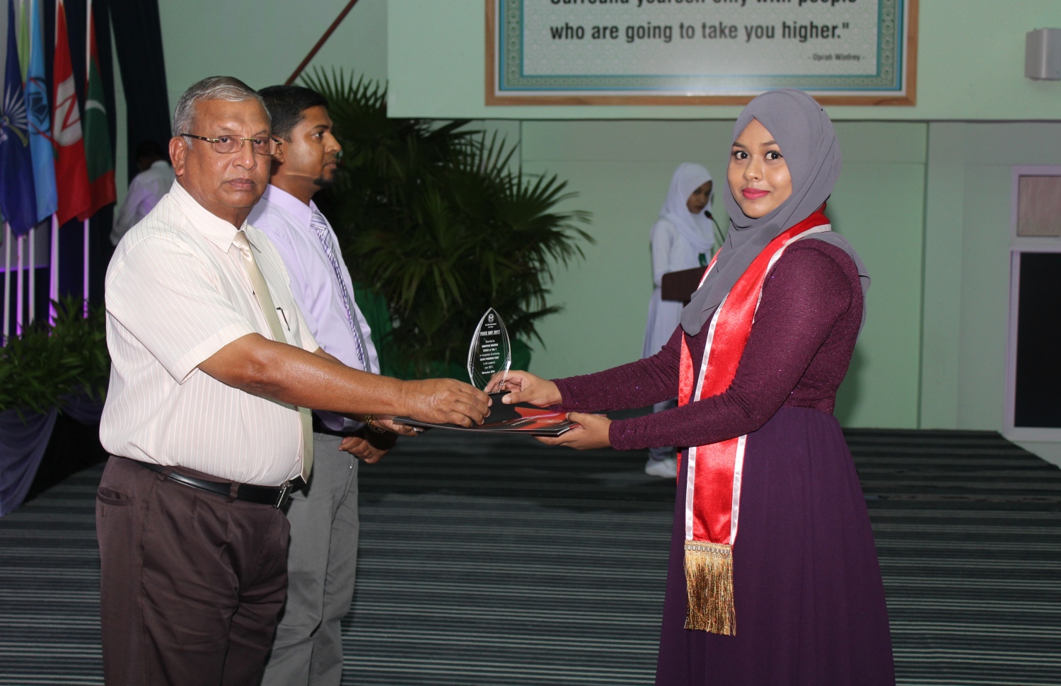 ހއ. ހޯރަފުށި: ނޮވެމްބަރު 6، 2018: ހއ. ހޯރަފުށީގައި ހުންނަ އެ އަތޮޅުގެ އަތޮޅު މަދަރުސާގެ އިނާމު ދިނުމުގެ ޖަލްސާގެ ތެރެއިން.-- ފޮޓޯ: ހއ އަތޮޅު މަދަރުސާ